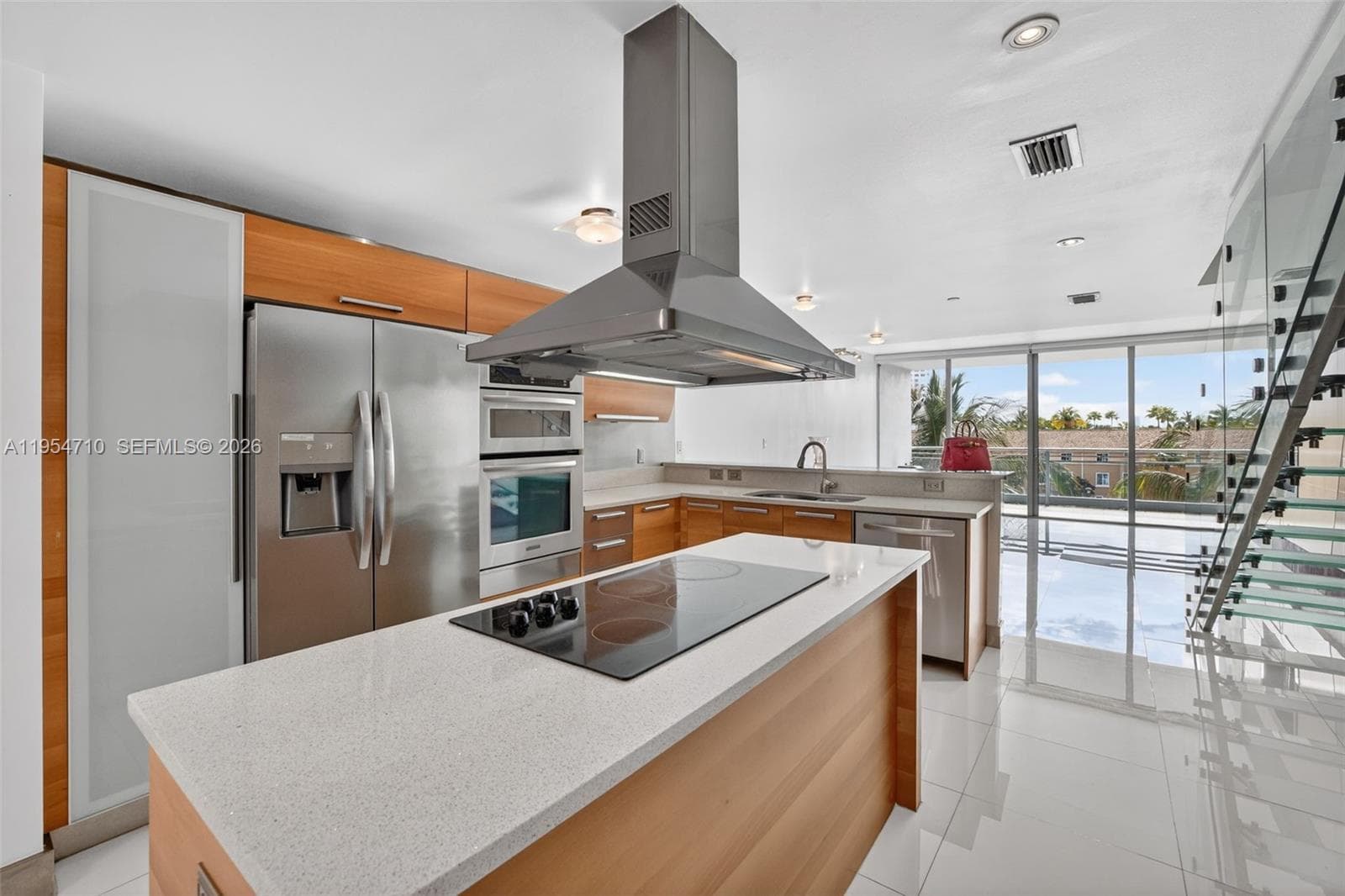 2950 NE 188th St # 302, Aventura FL 33180 — 14