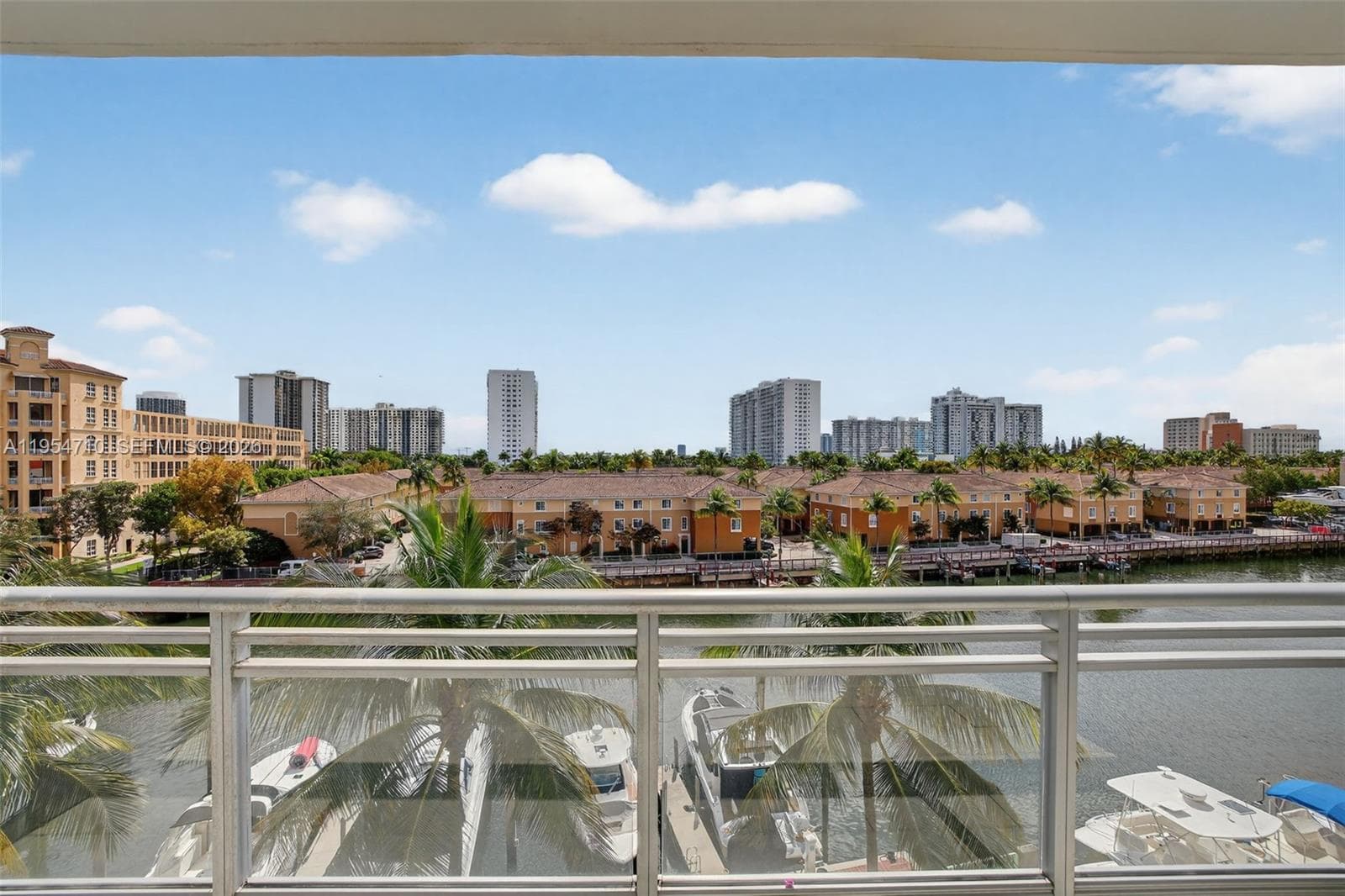 2950 NE 188th St # 302, Aventura FL 33180 — 58