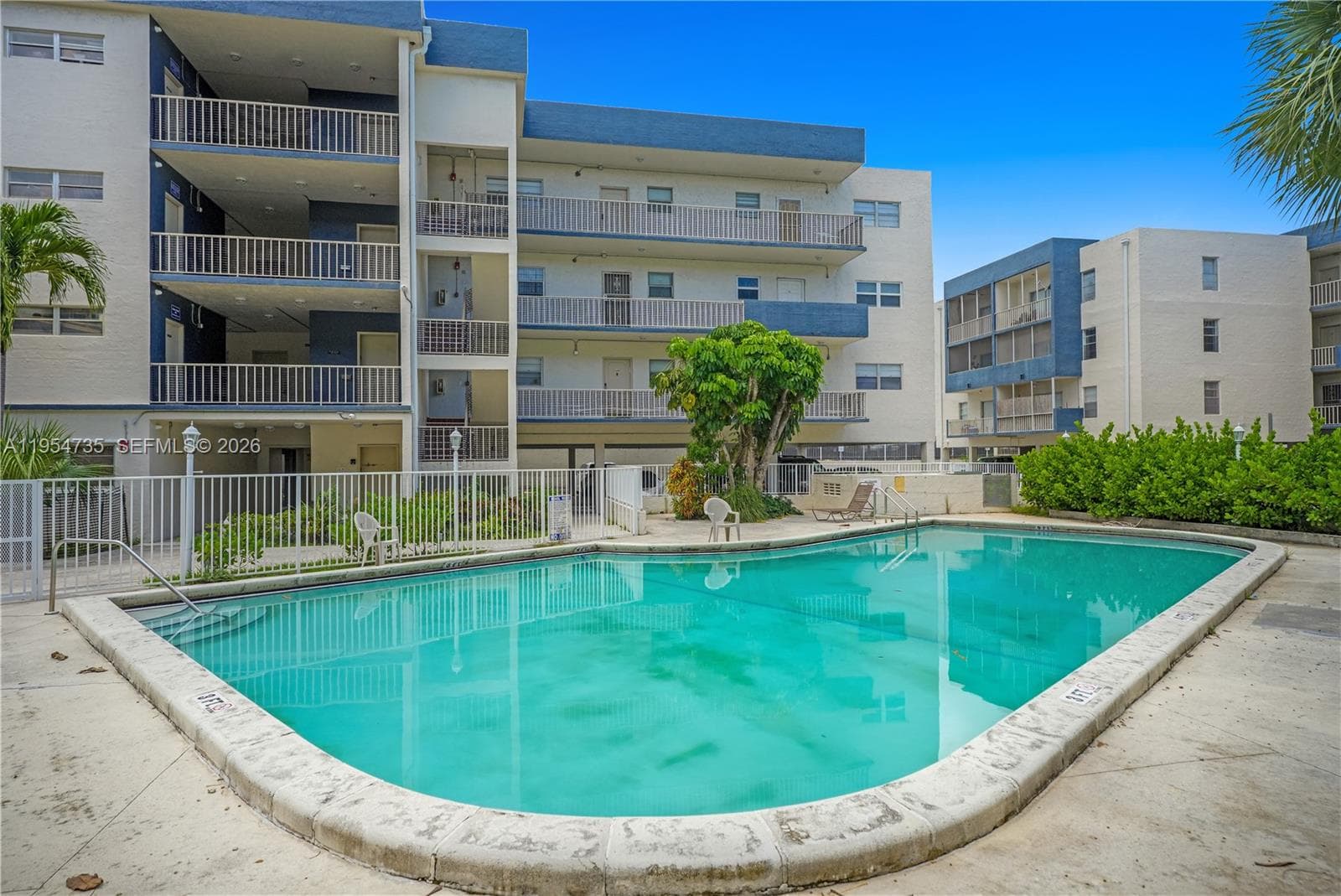 16750 NE 10th Ave, North Miami Beach FL 33162 — 36