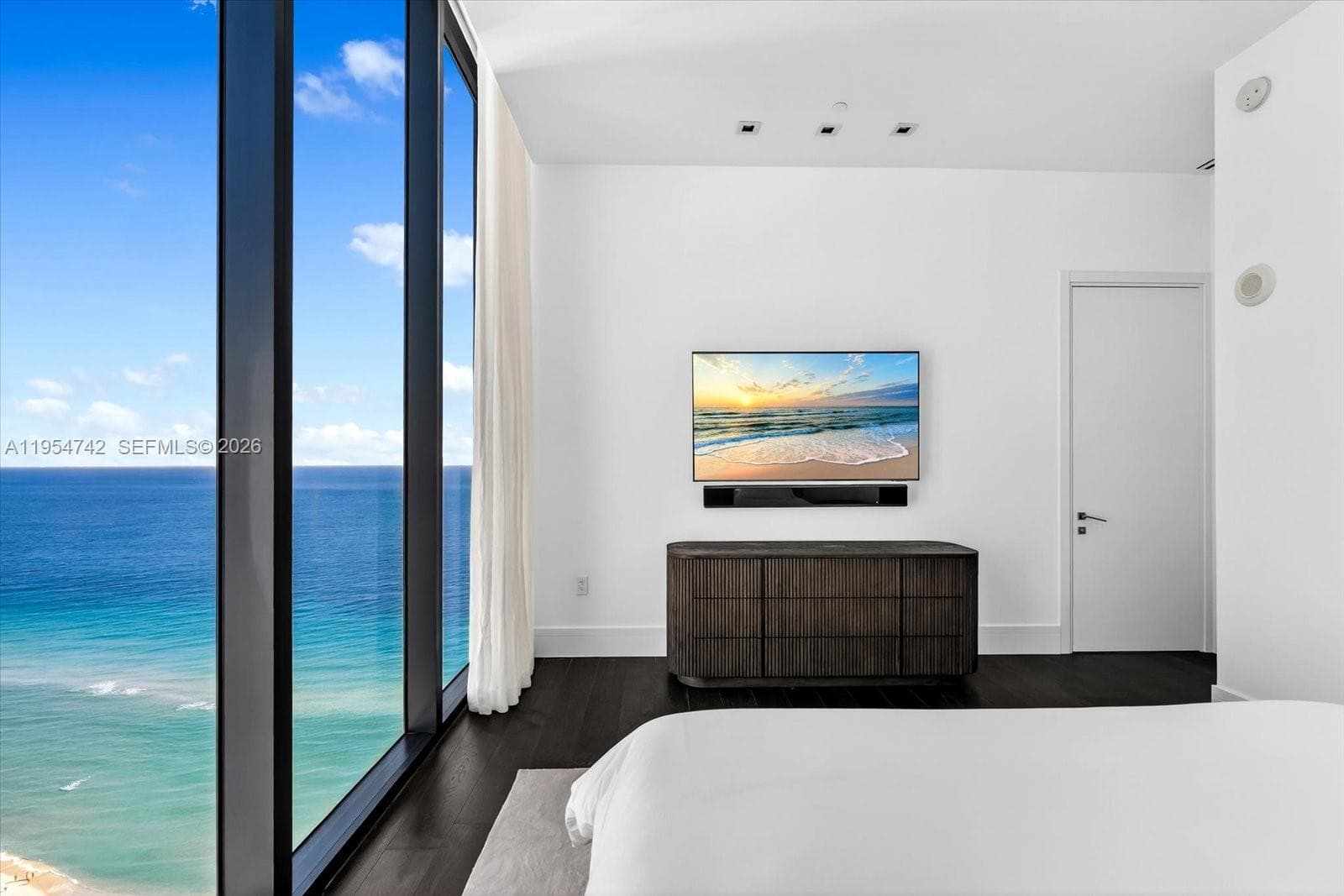17141 Collins Ave # 2902, Sunny Isles Beach FL 33160 — 21