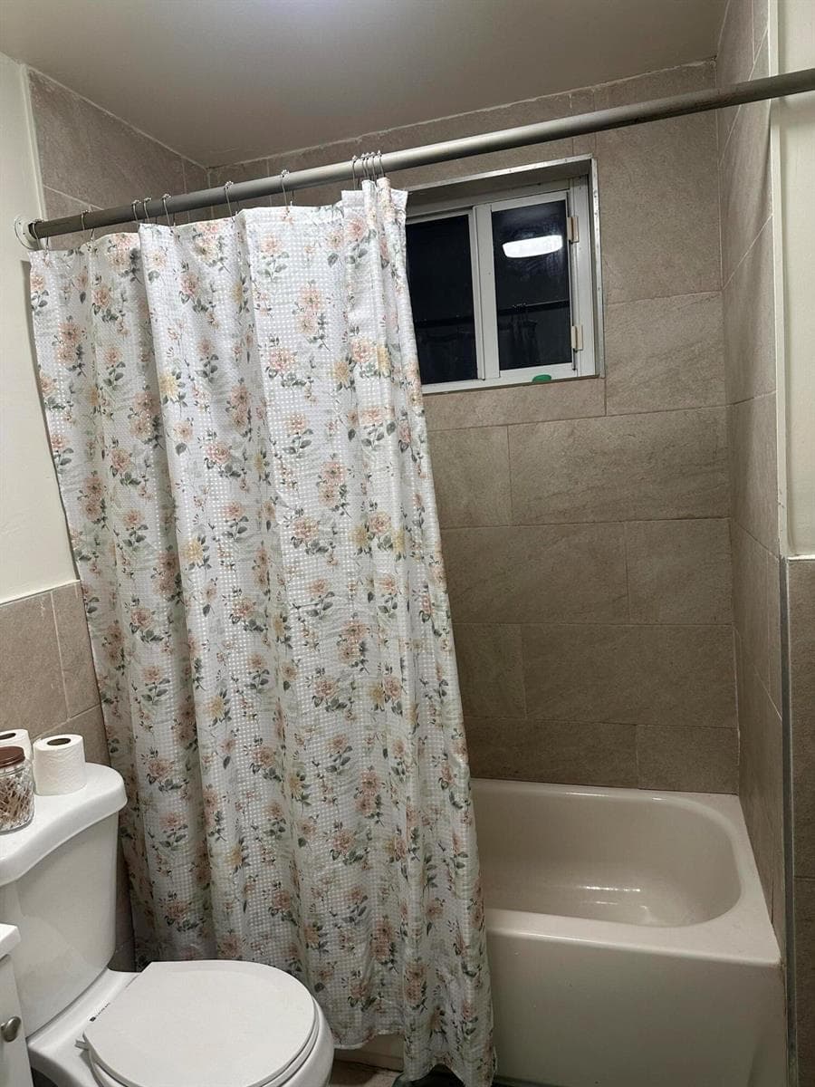 225 NW 125th Street, North Miami FL 33168 — 6