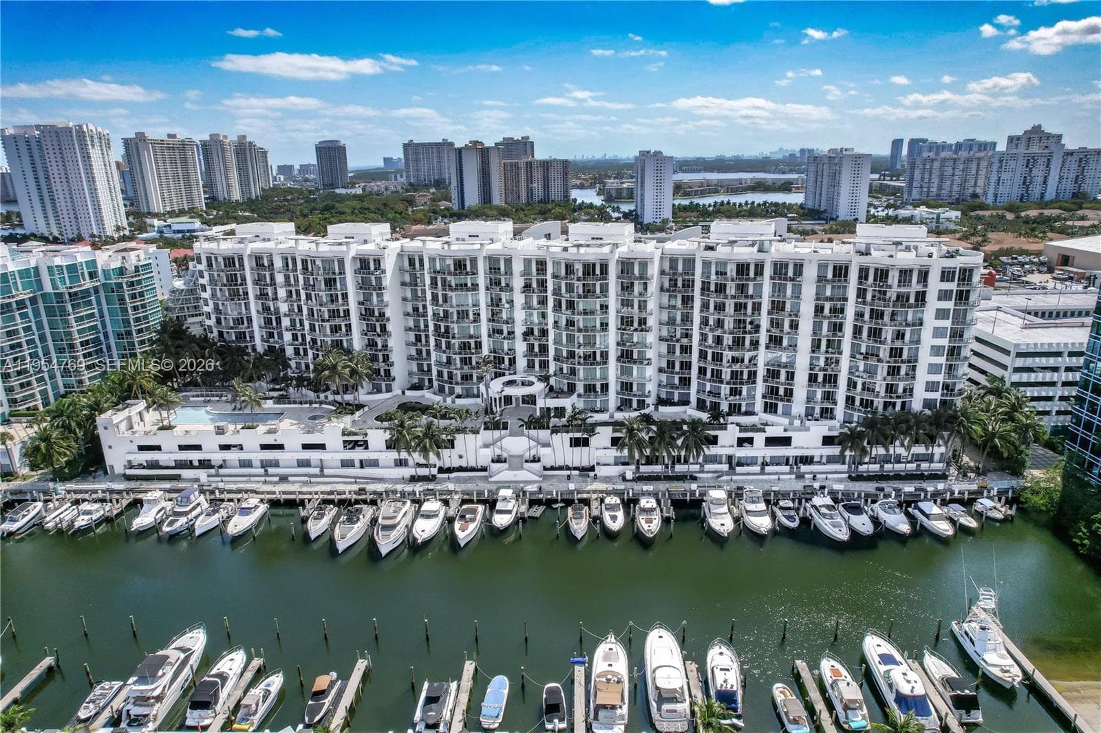3029 NE 188th St # 319, Aventura FL 33180 — 1