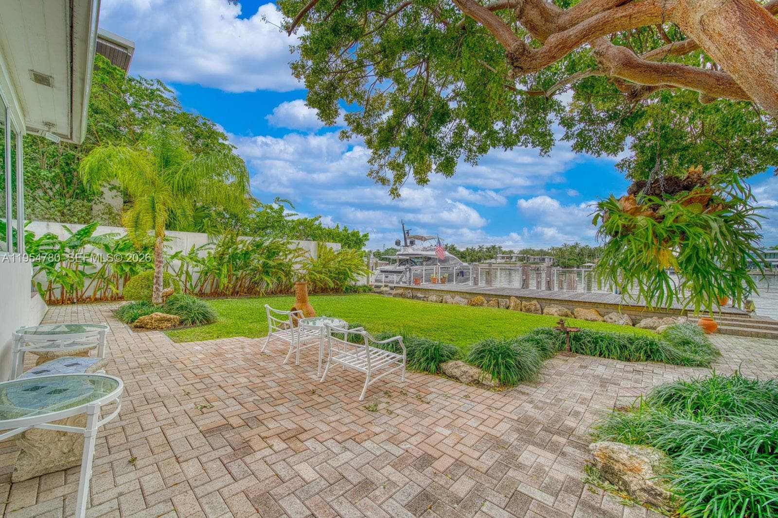 170 S Hibiscus Dr, Miami Beach FL 33139 — 42