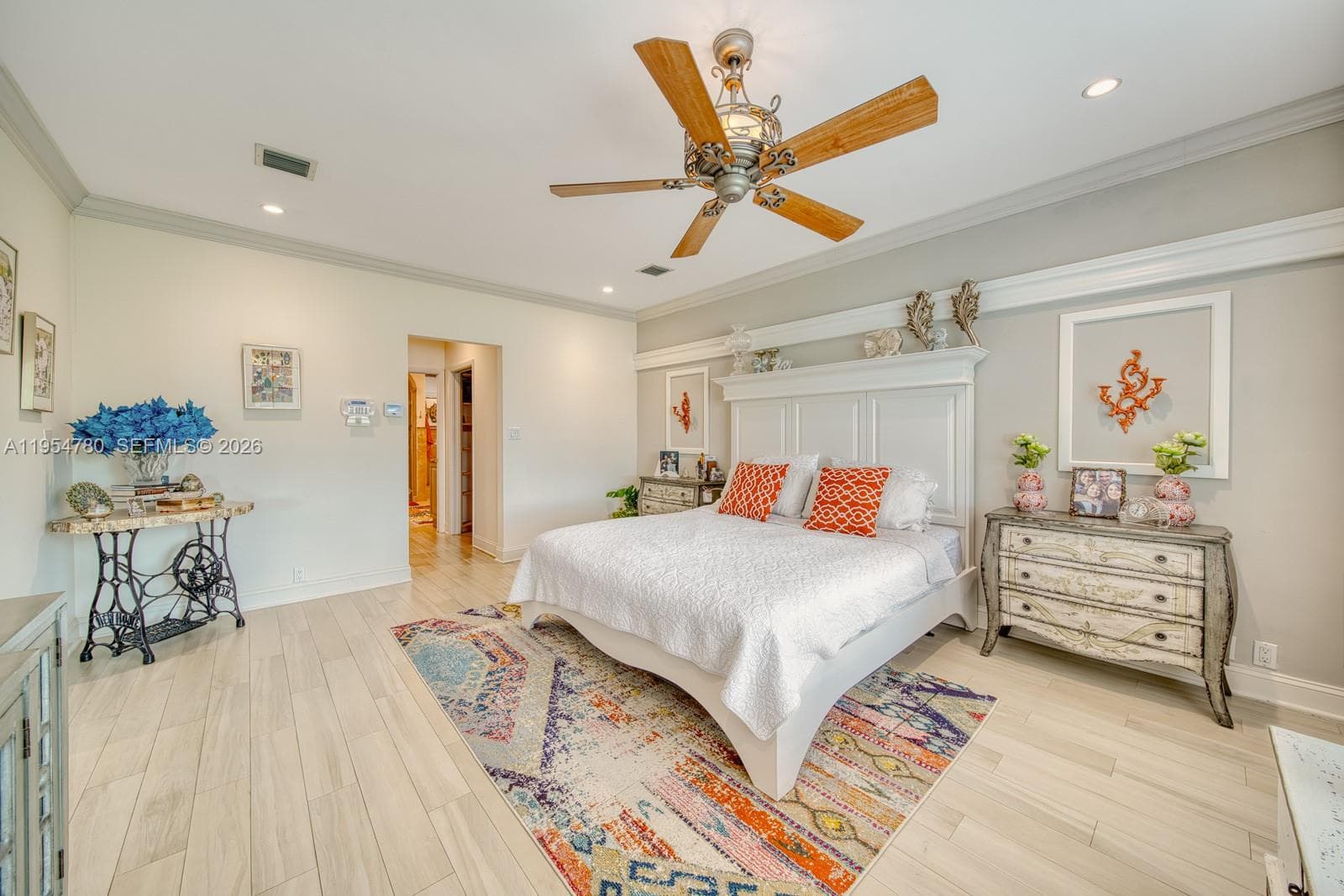 170 S Hibiscus Dr, Miami Beach FL 33139 — 26