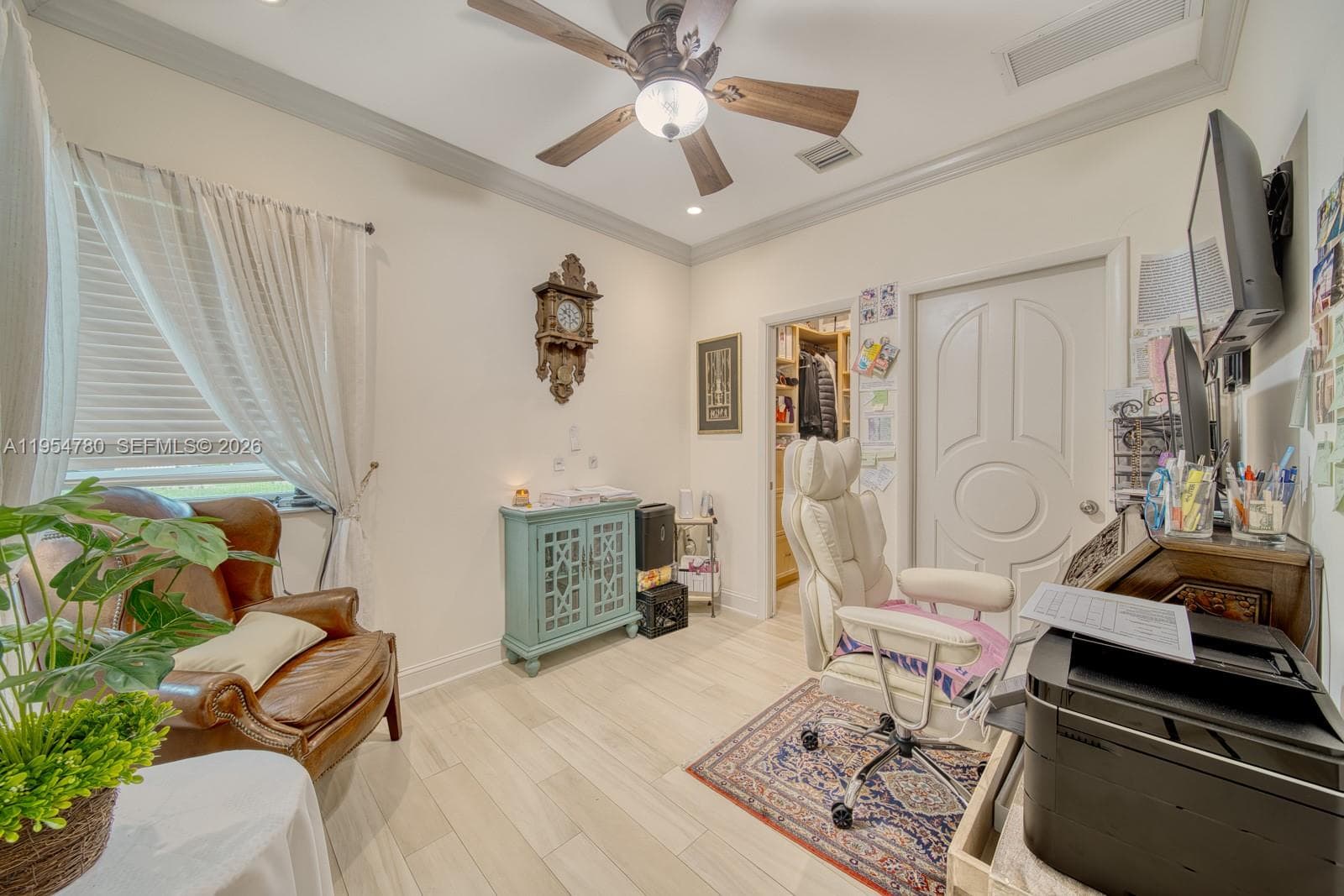 170 S Hibiscus Dr, Miami Beach FL 33139 — 36