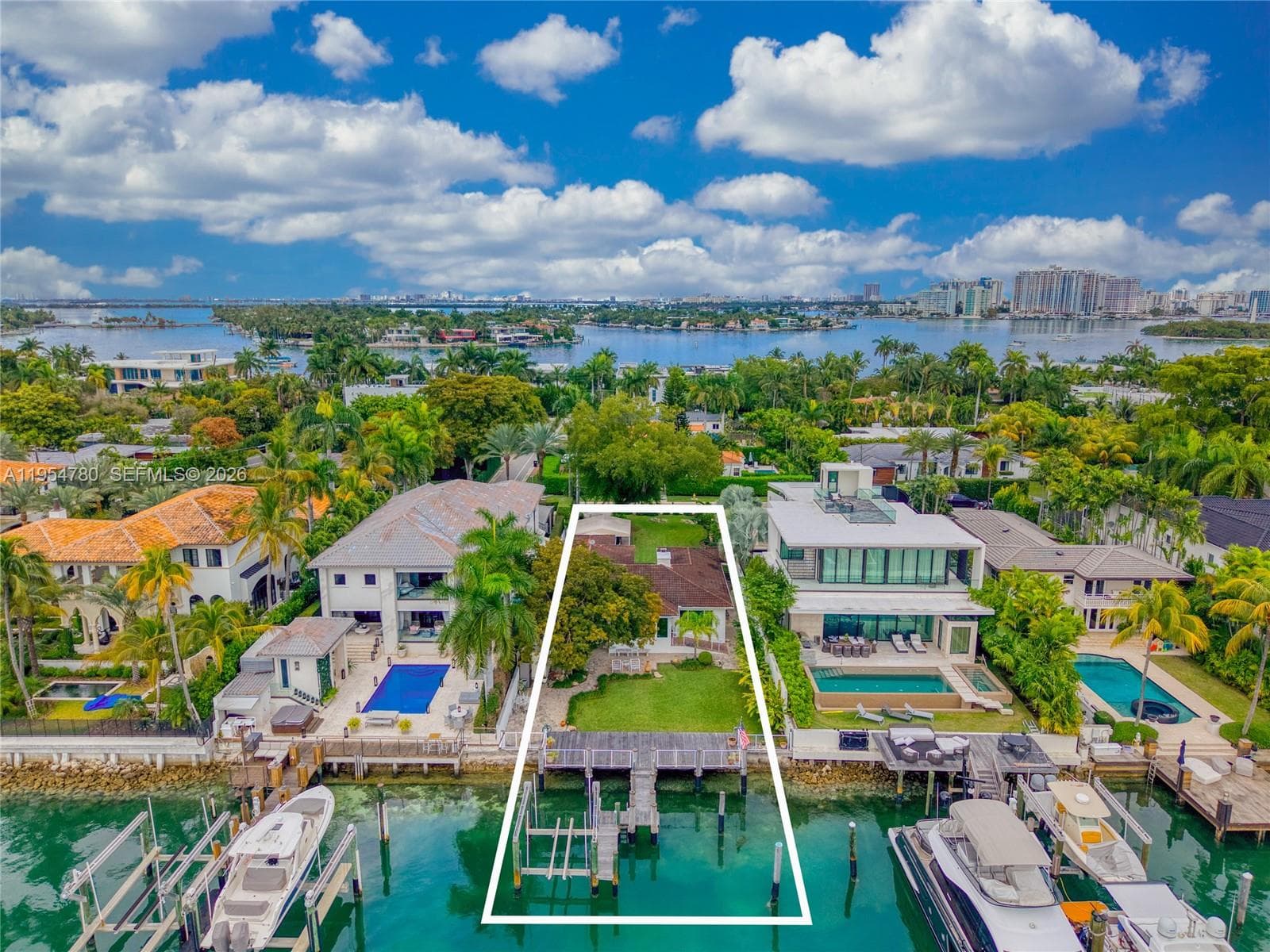 170 S Hibiscus Dr, Miami Beach FL 33139 — 1