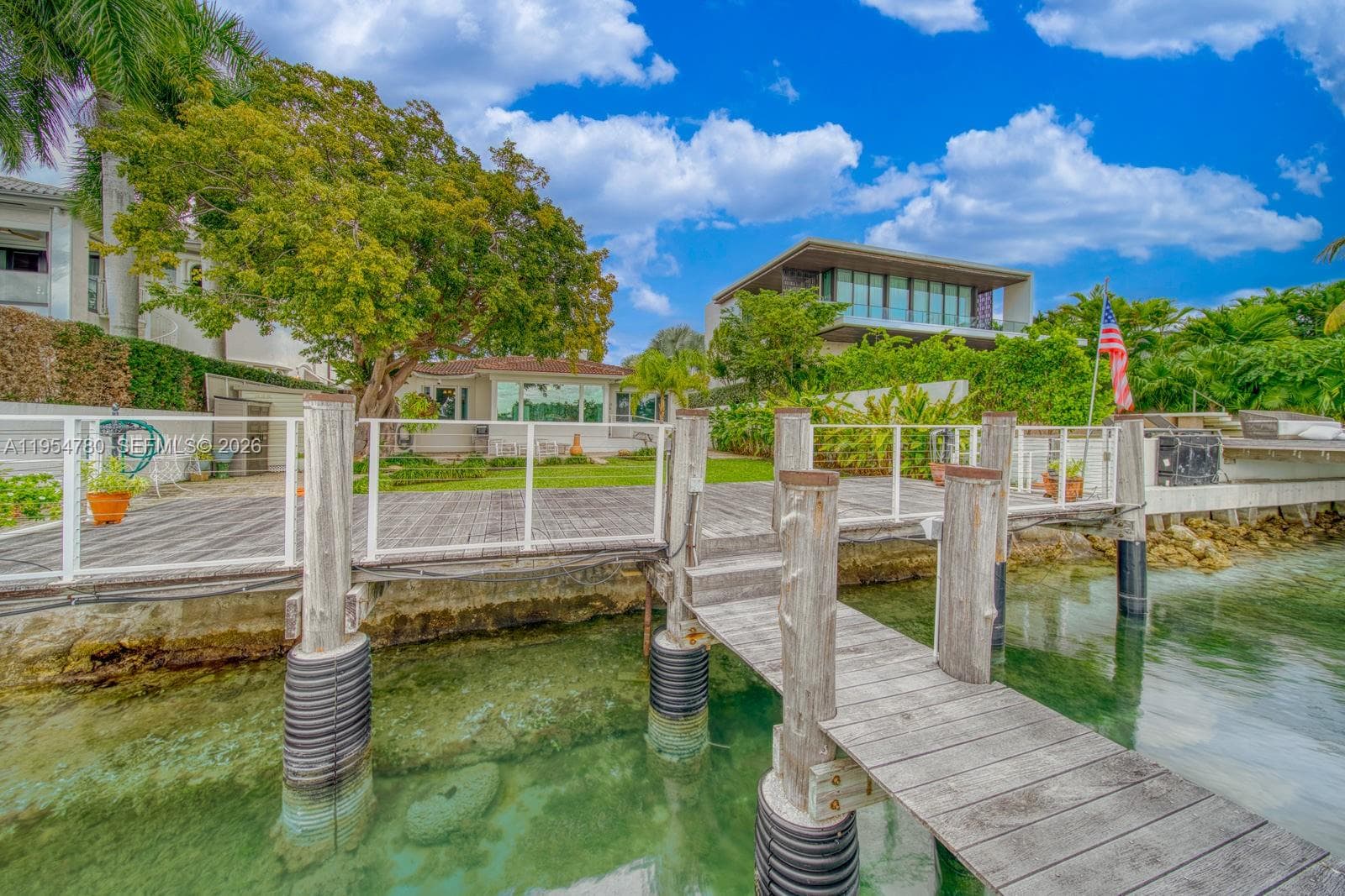 170 S Hibiscus Dr, Miami Beach FL 33139 — 41