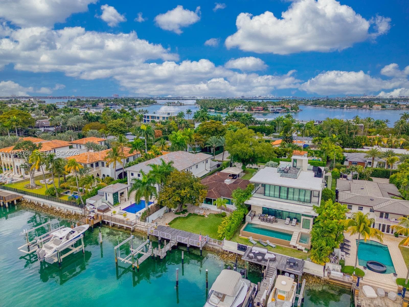 170 S Hibiscus Dr, Miami Beach FL 33139 — 45
