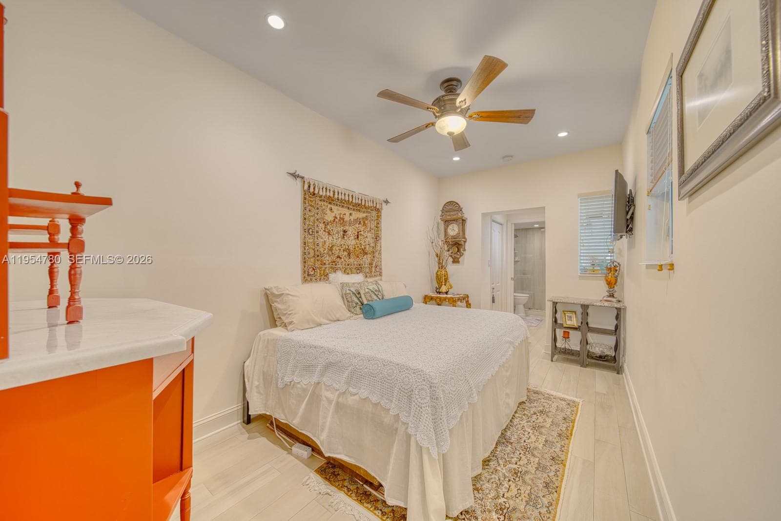 170 S Hibiscus Dr, Miami Beach FL 33139 — 31