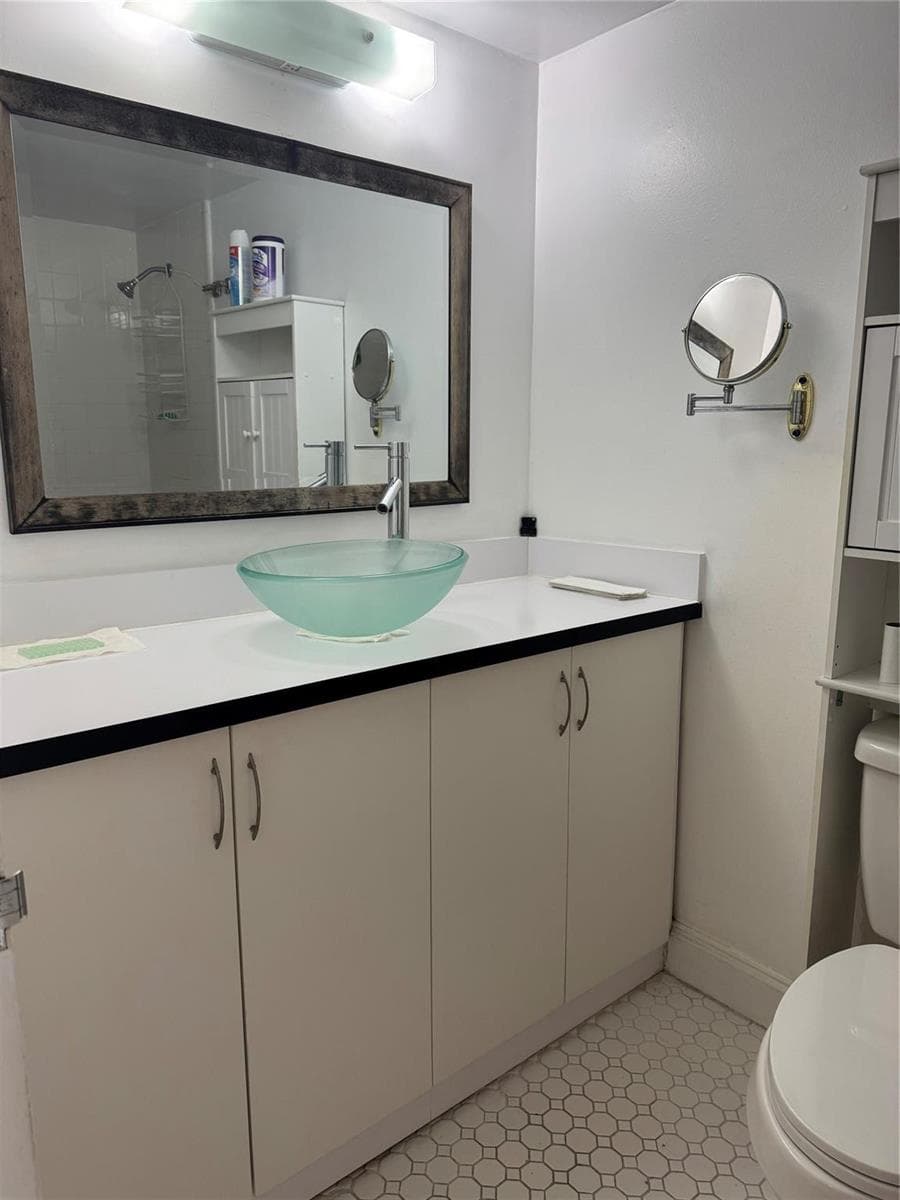 900 Bay Drive # 513, Miami Beach FL 33141 — 7