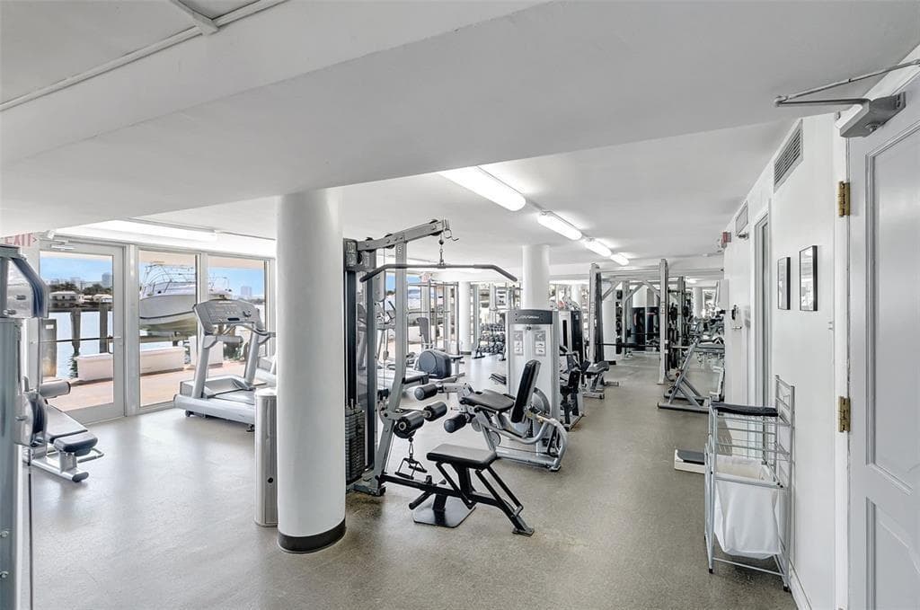 900 Bay Drive # 513, Miami Beach FL 33141 — 21