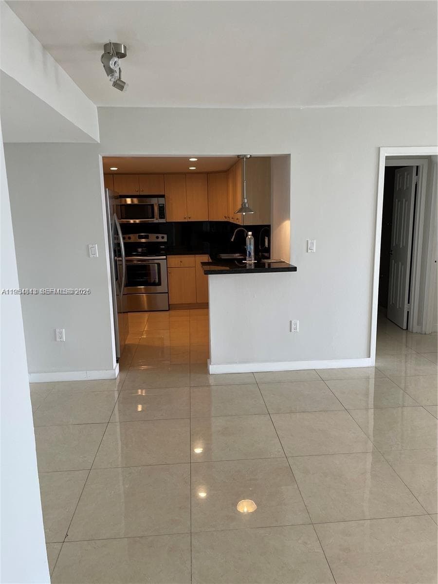 13155 Ixora Ct # 901, North Miami FL 33181 — 2