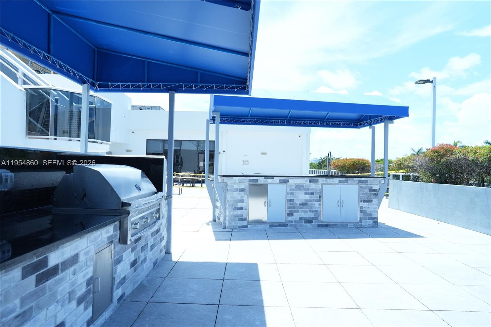 3675 N Country Club Dr # 1209, Aventura FL 33180 — 52
