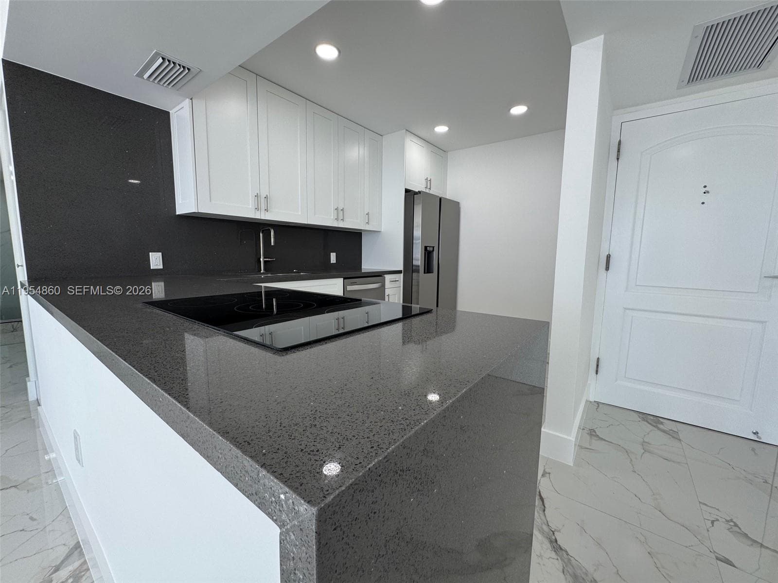 3675 N Country Club Dr # 1209, Aventura FL 33180 — 10