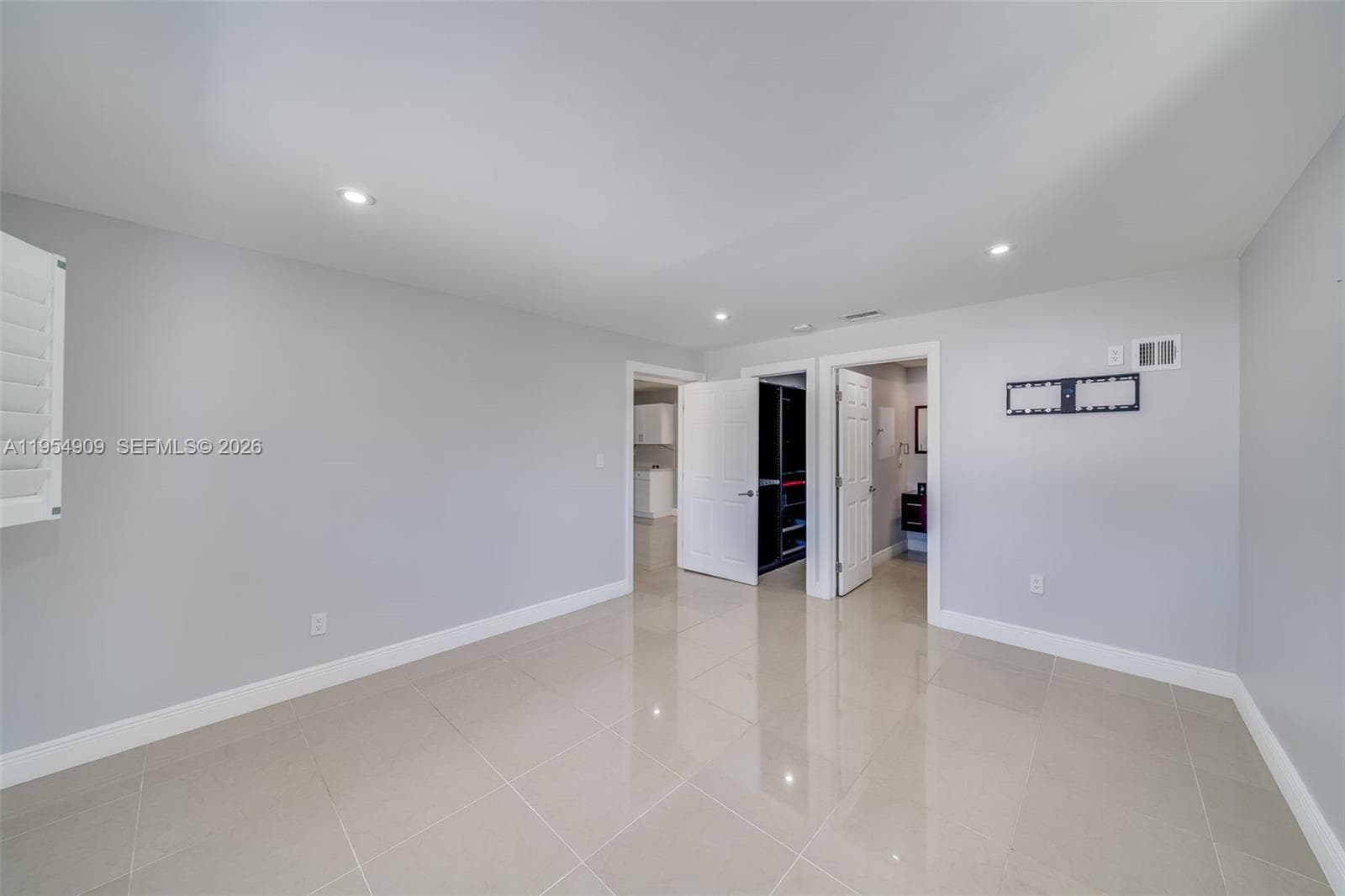 11800 SW 35th St, Miami FL 33175 — 24