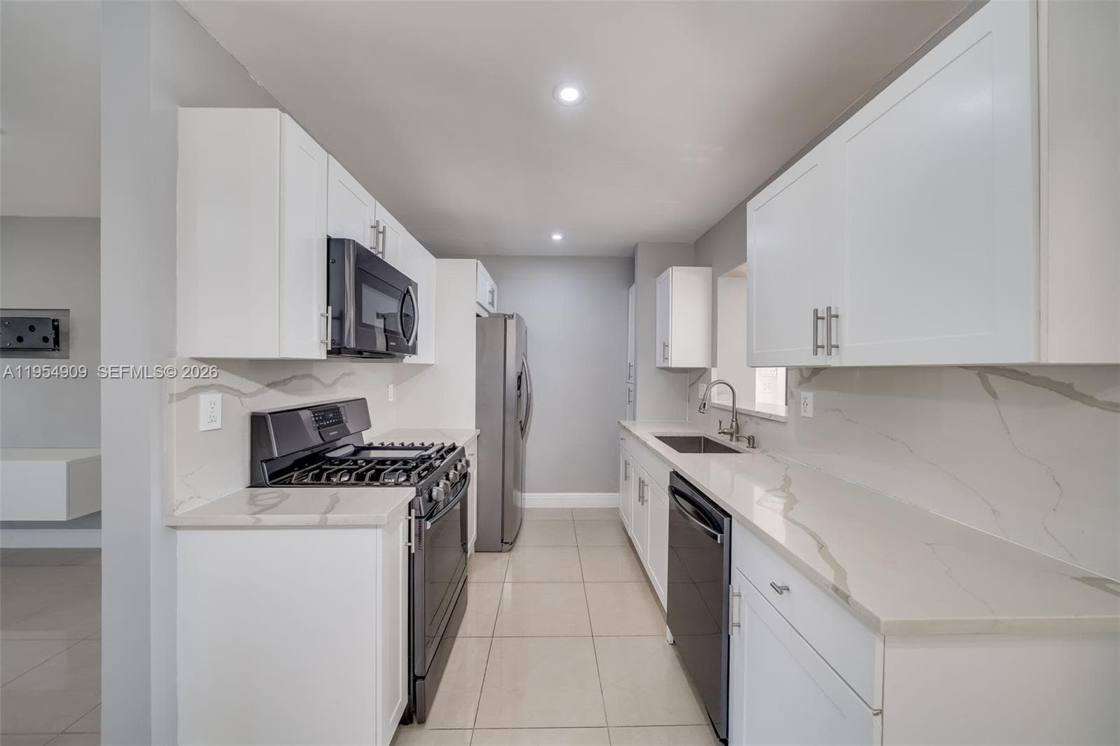 11800 SW 35th St, Miami FL 33175 — 18
