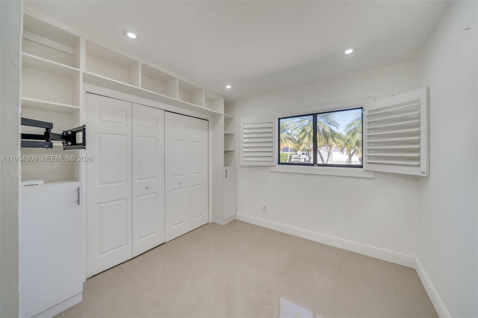 11800 SW 35th St, Miami FL 33175 — 37