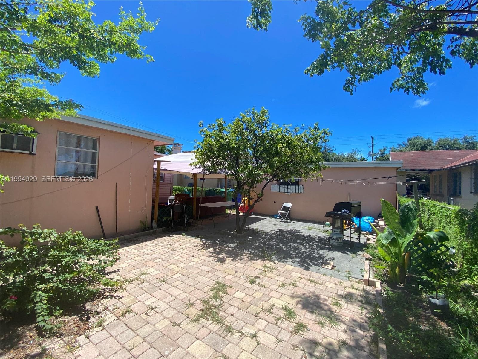 114 NW 10th Ave, Miami FL 33128 — 6