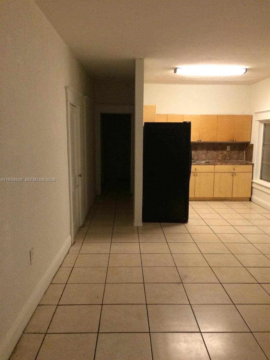 114 NW 10th Ave, Miami FL 33128 — 11