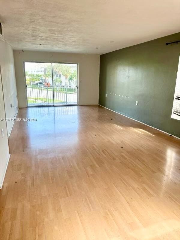 1631 NE 114th St # 201, Miami FL 33181 — 5