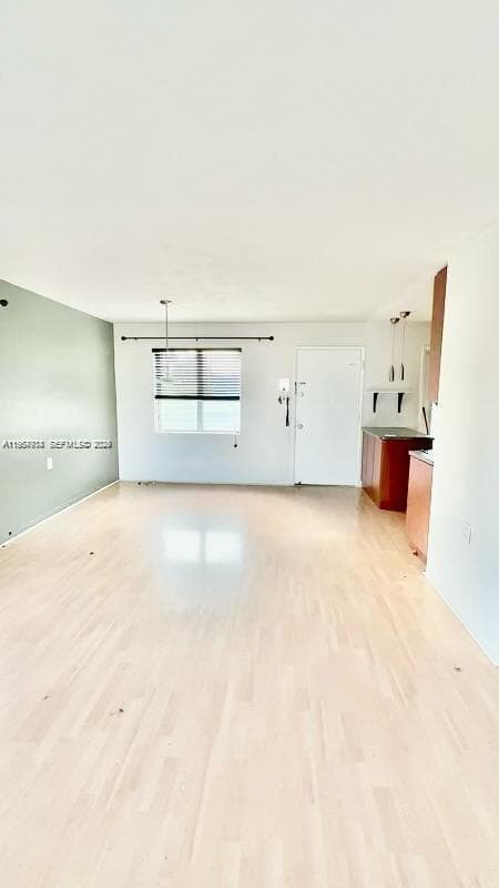 1631 NE 114th St # 201, Miami FL 33181 — 11