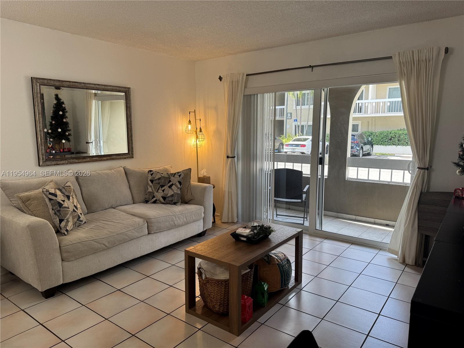 Village Of Kings Creek Co, Miami, FL — 2