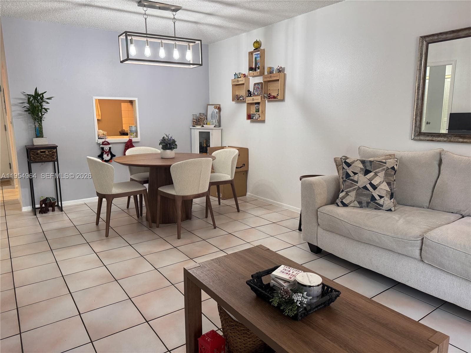Village Of Kings Creek Co, Miami, FL — 17