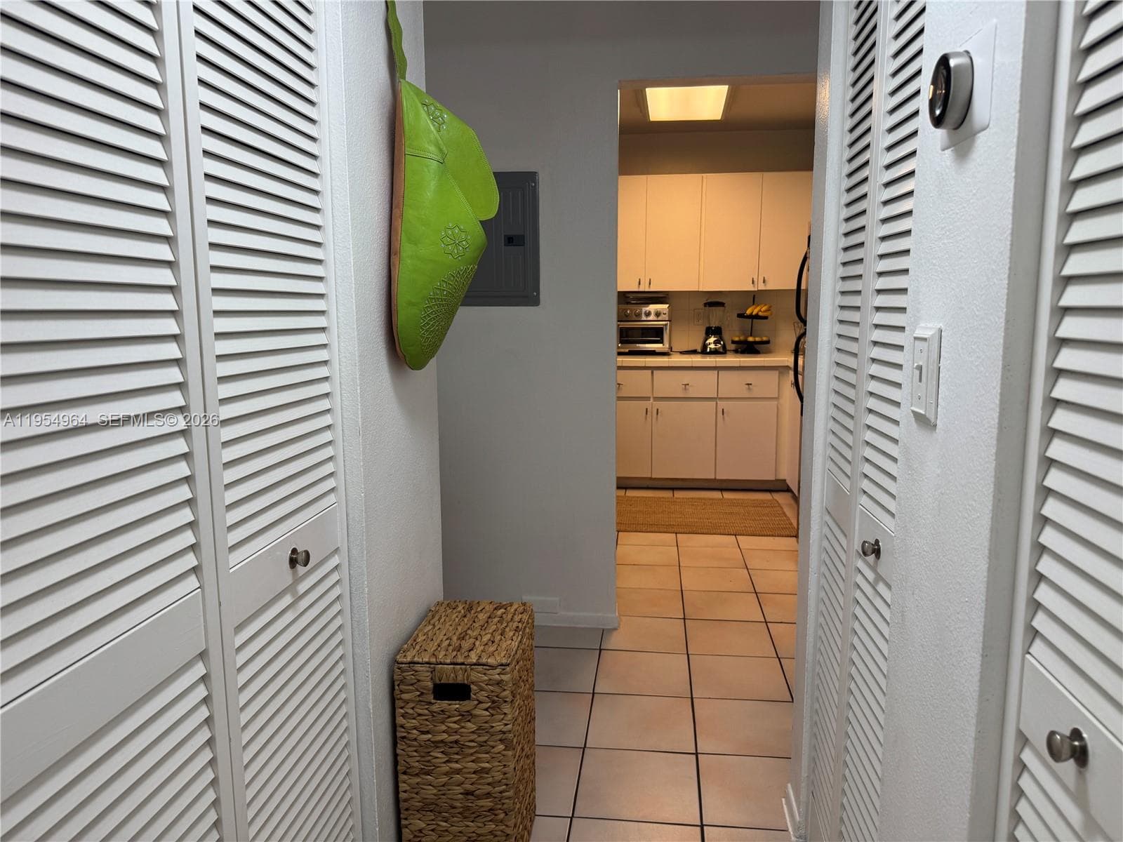 Village Of Kings Creek Co, Miami, FL — 26