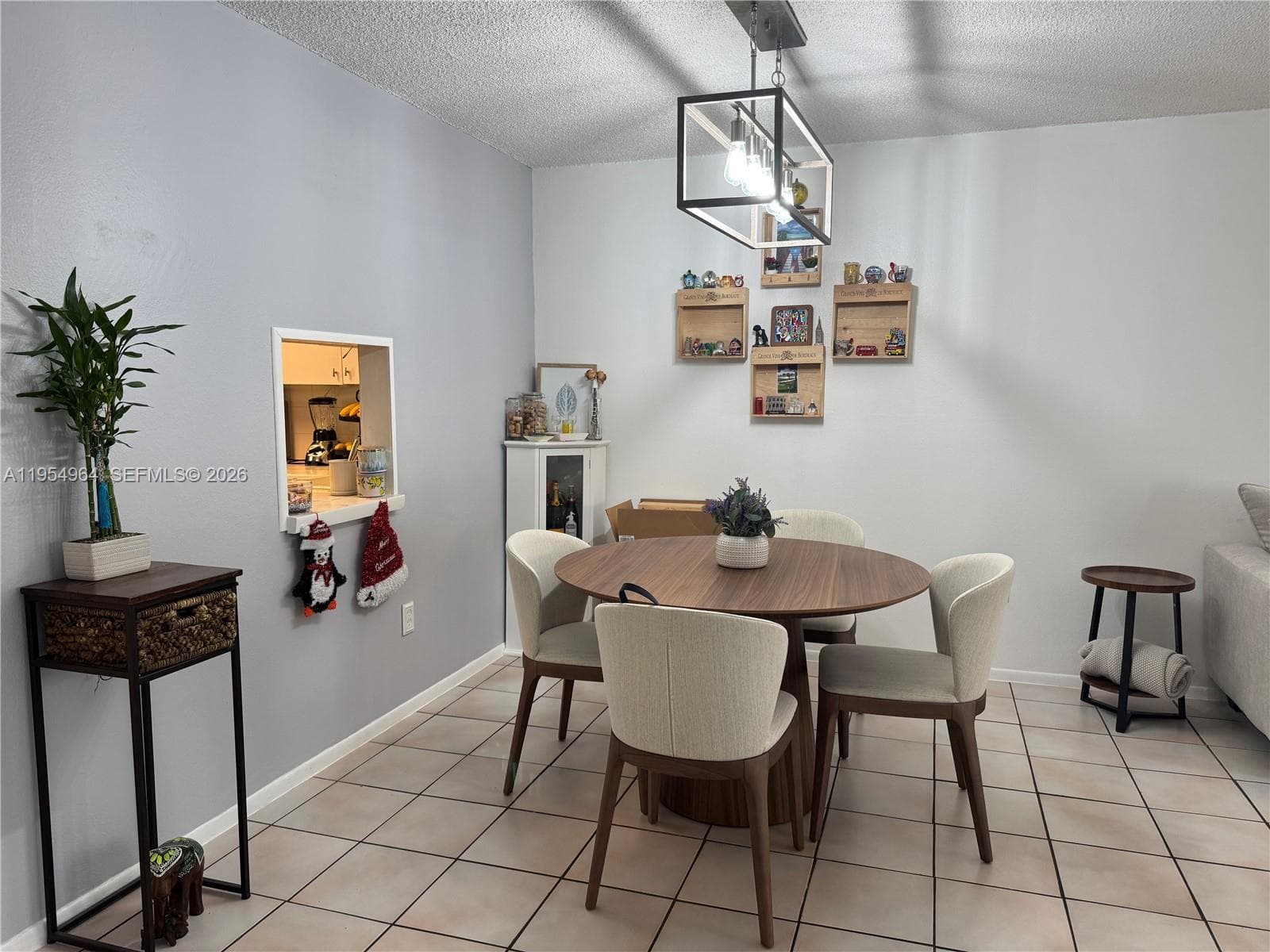 Village Of Kings Creek Co, Miami, FL — 19