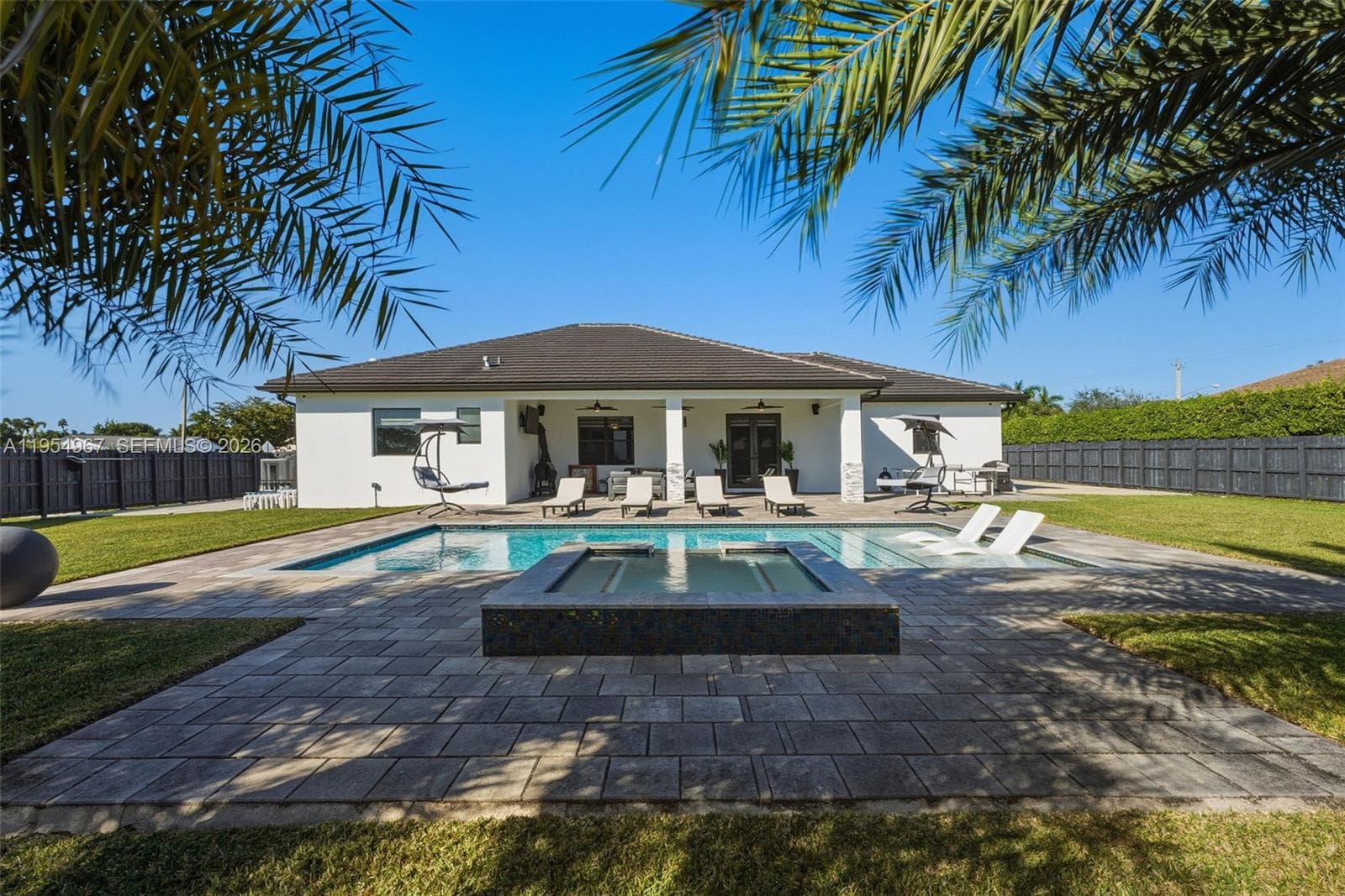 1410 NW 19th St, Homestead FL 33030 — 25