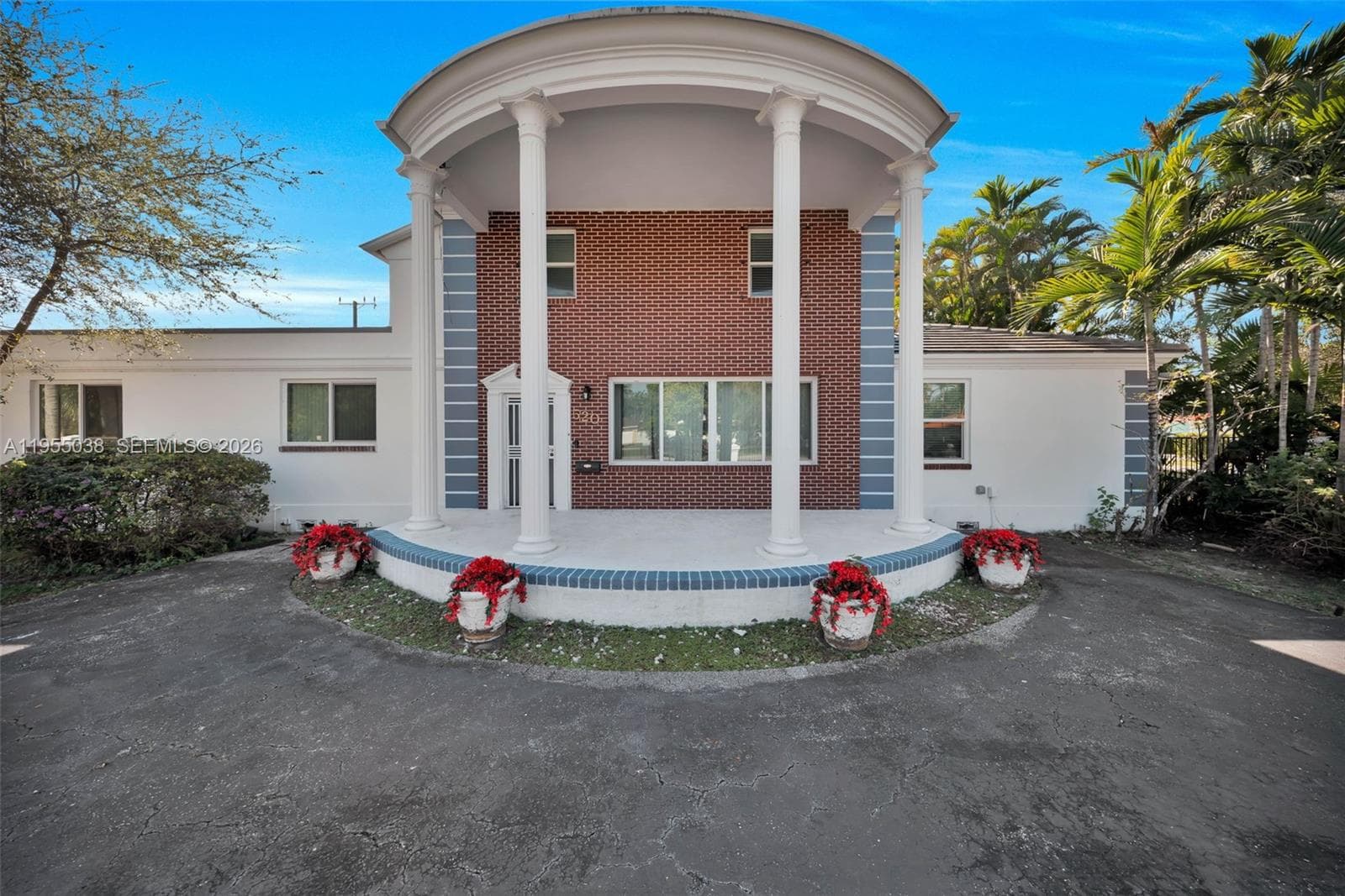 520 Morningside Dr, Miami Springs FL 33166 — 2