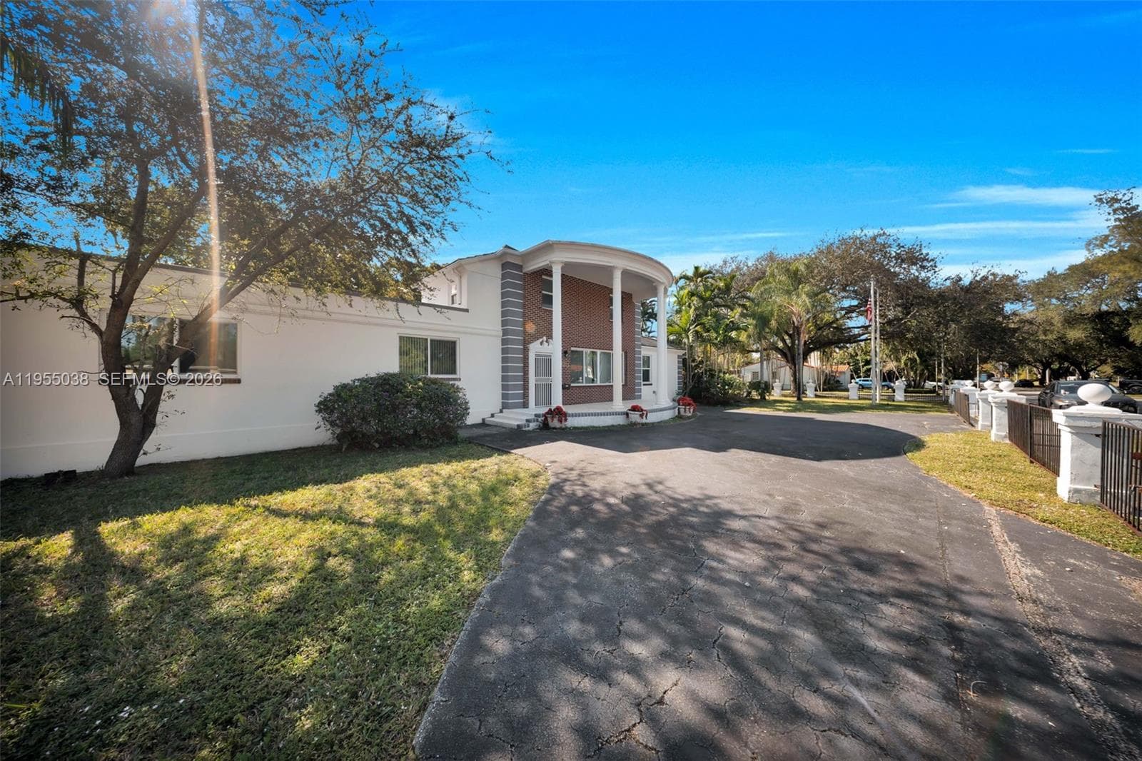 520 Morningside Dr, Miami Springs FL 33166 — 5