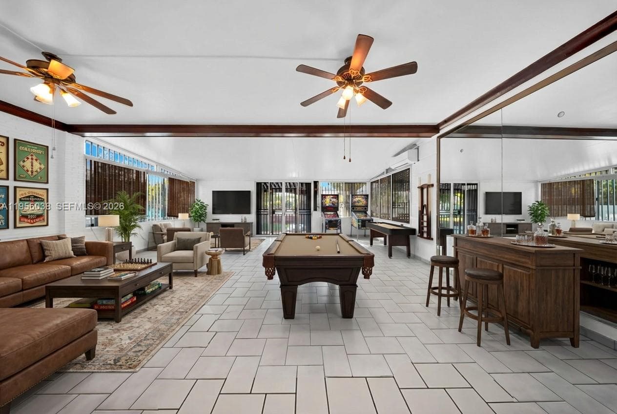 520 Morningside Dr, Miami Springs FL 33166 — 18