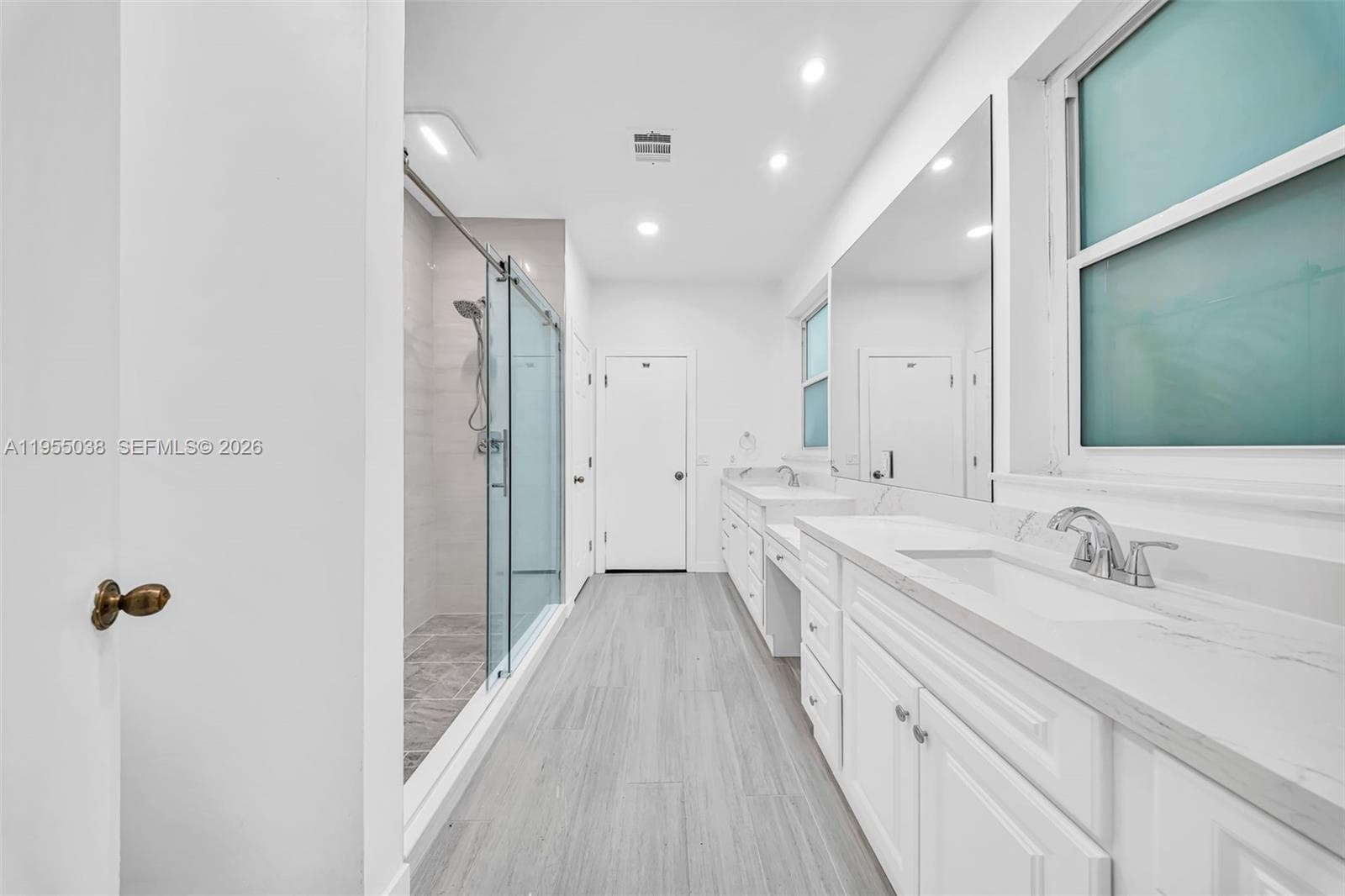520 Morningside Dr, Miami Springs FL 33166 — 11