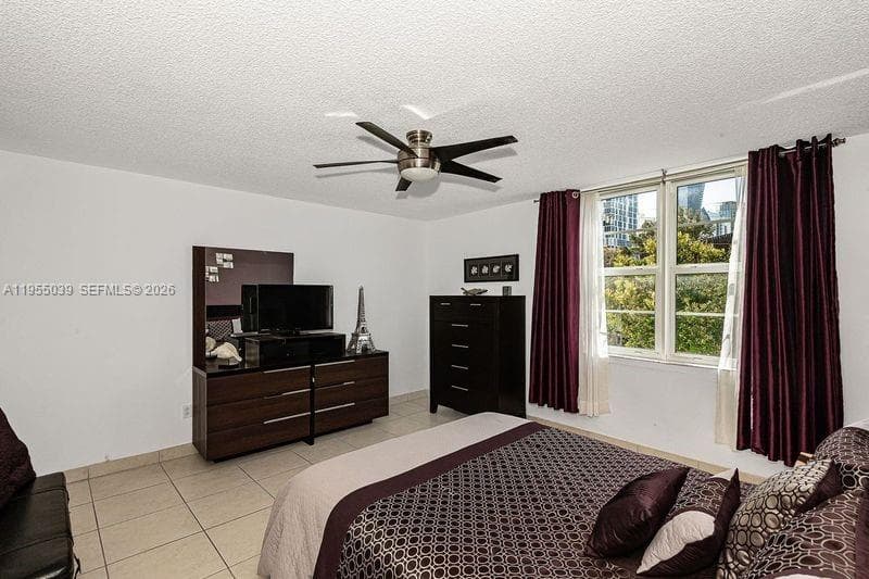 17800 Atlantic Blvd # 203, Sunny Isles Beach FL 33160 — 24