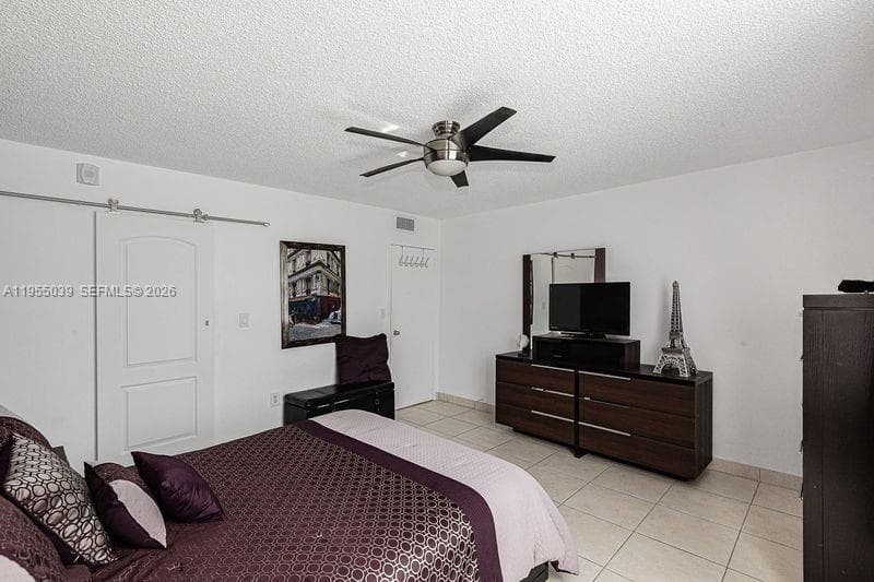 17800 Atlantic Blvd # 203, Sunny Isles Beach FL 33160 — 25