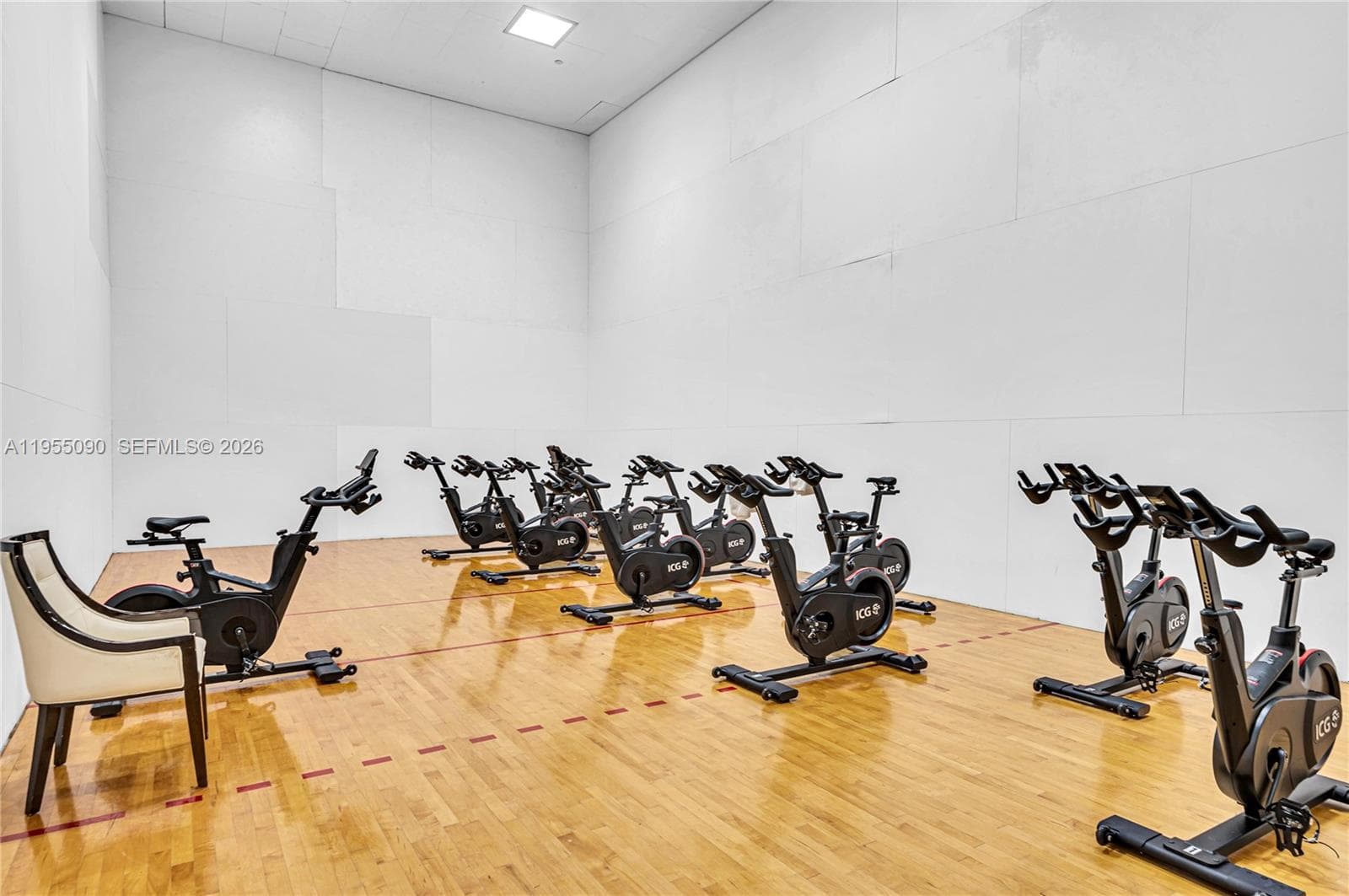20281 E Country Club Dr # 210, Aventura FL 33180 — 55