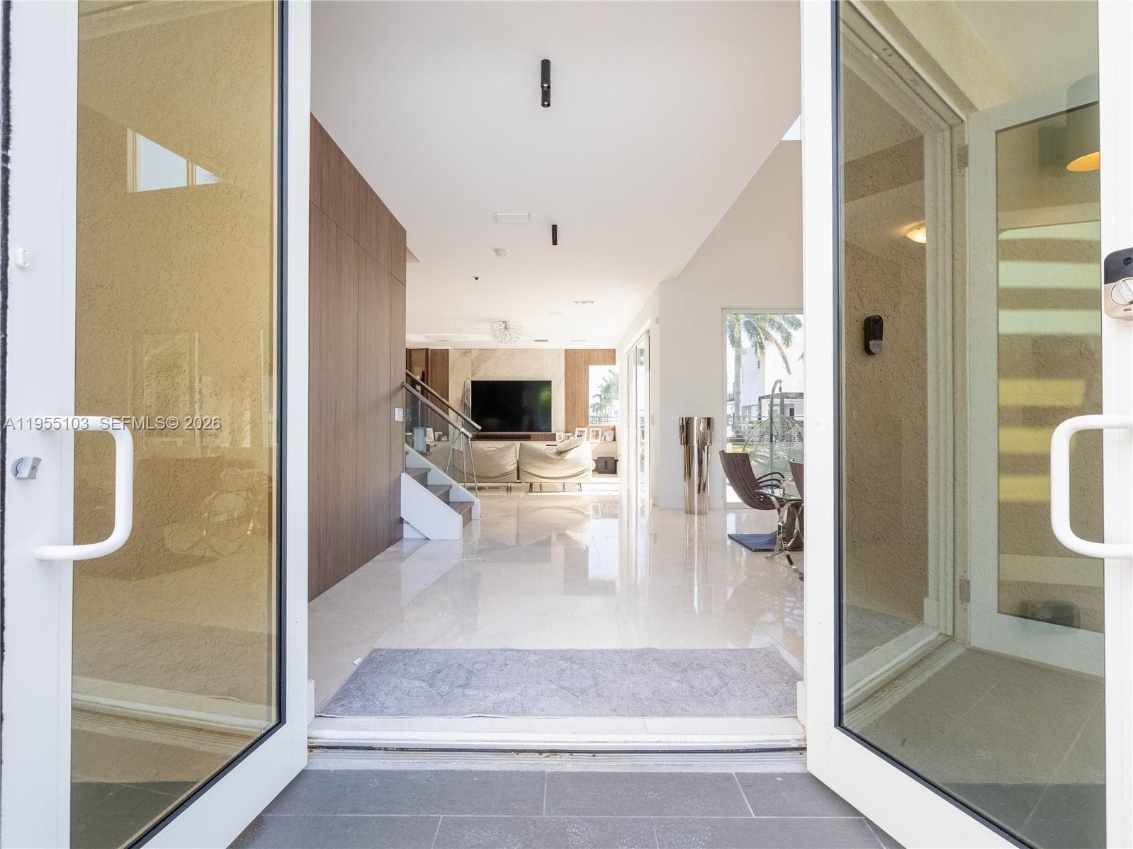 7451 NW 103rd Ct, Doral FL 33178 — 14
