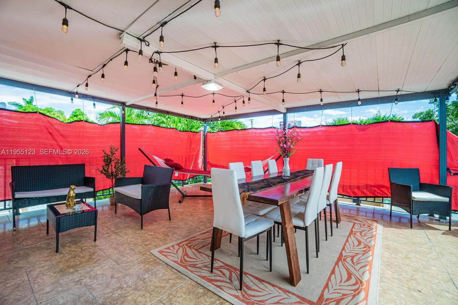 901 NW 22nd Pl, Miami FL 33125 — 28