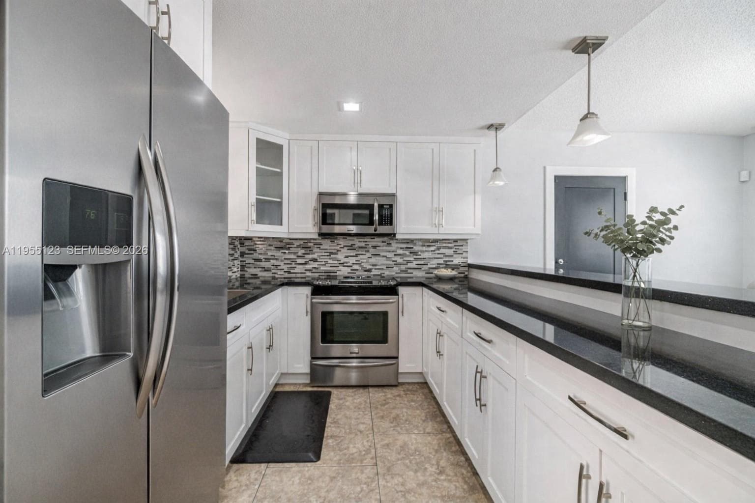 901 NW 22nd Pl, Miami FL 33125 — 9