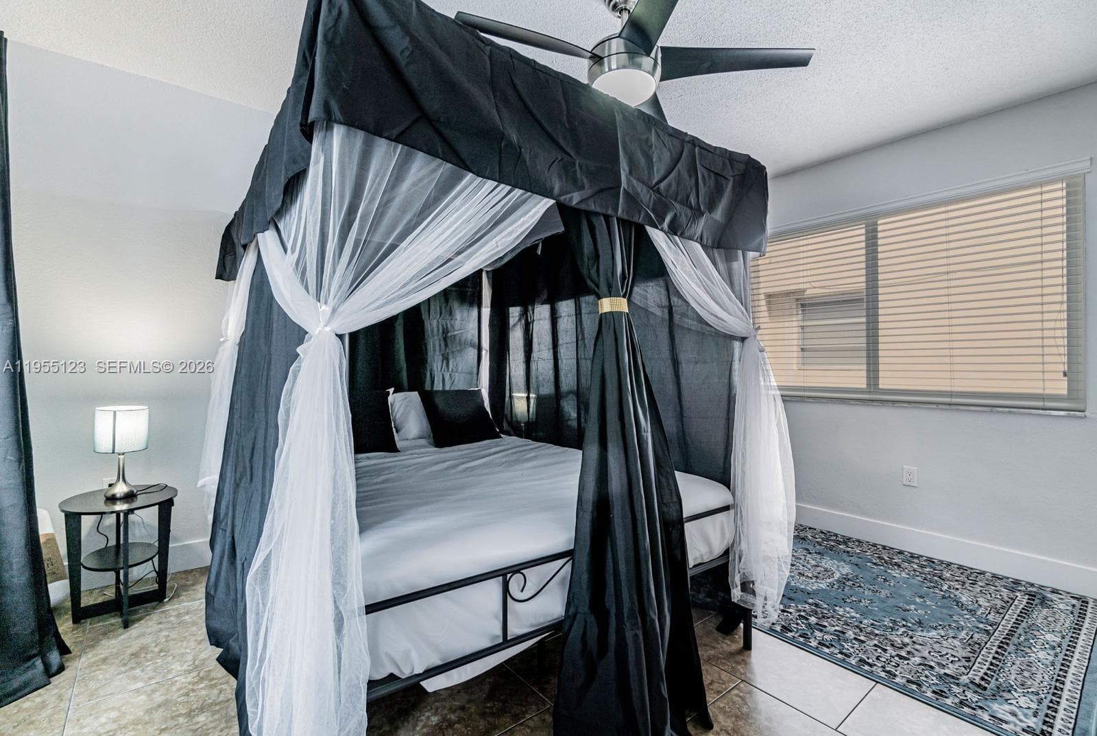 901 NW 22nd Pl, Miami FL 33125 — 19