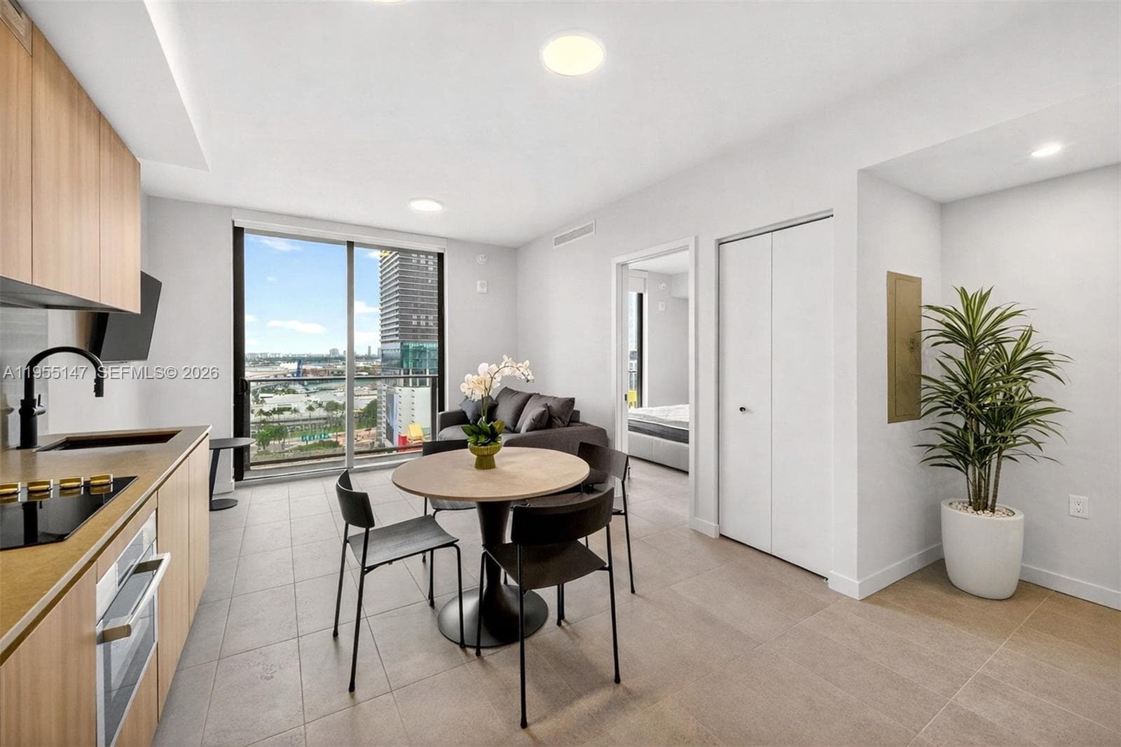 121 NE 5th Street # 1913, Miami FL 33132 — 2