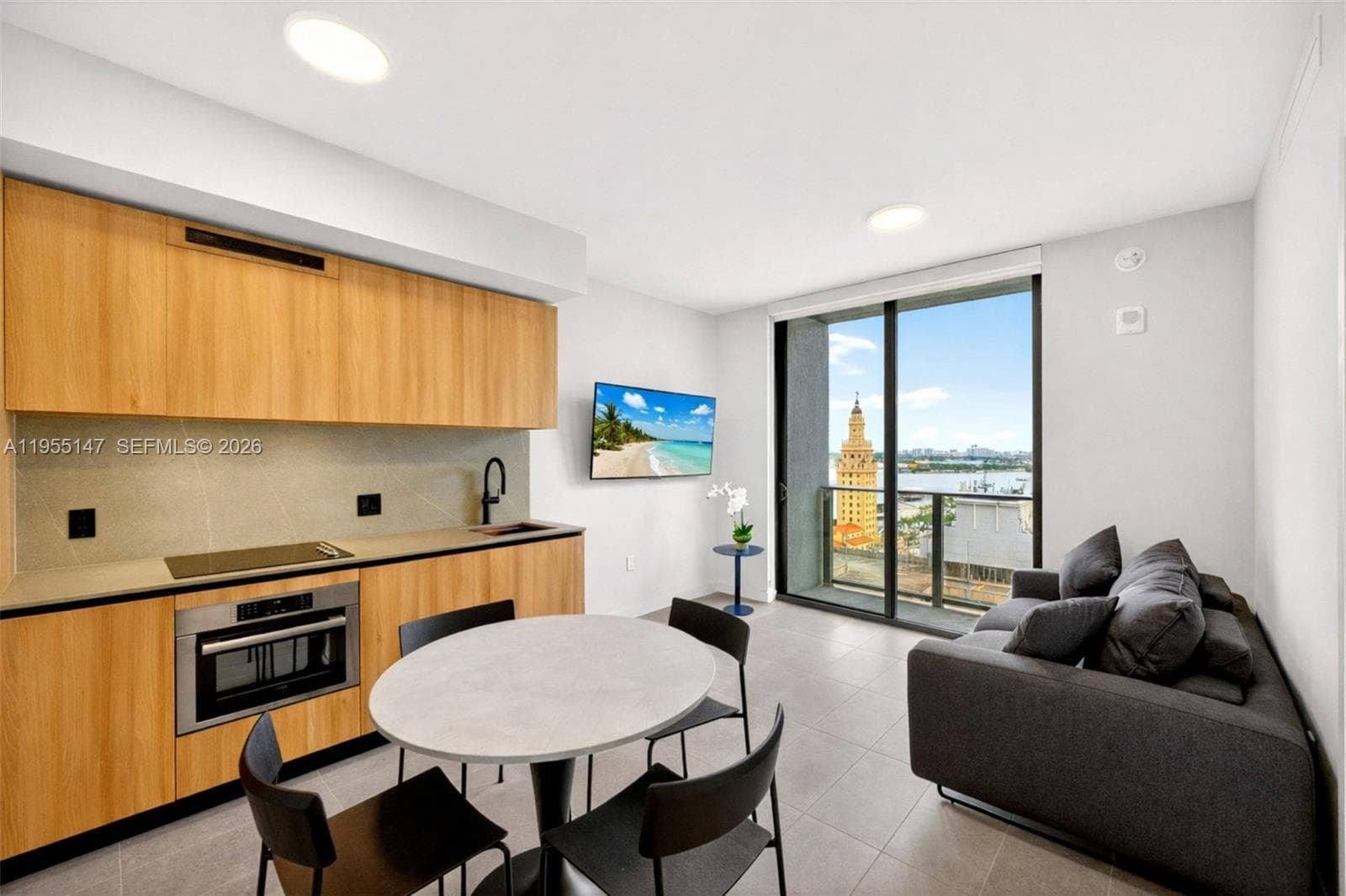 121 NE 5th Street # 1913, Miami FL 33132 — 1