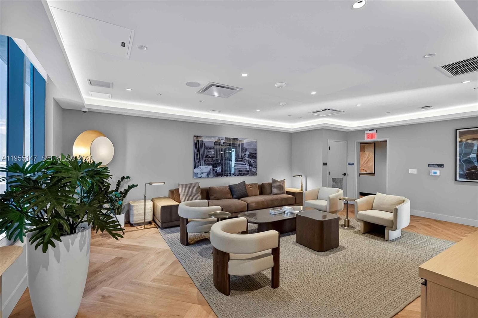 121 NE 5th Street # 1913, Miami FL 33132 — 31