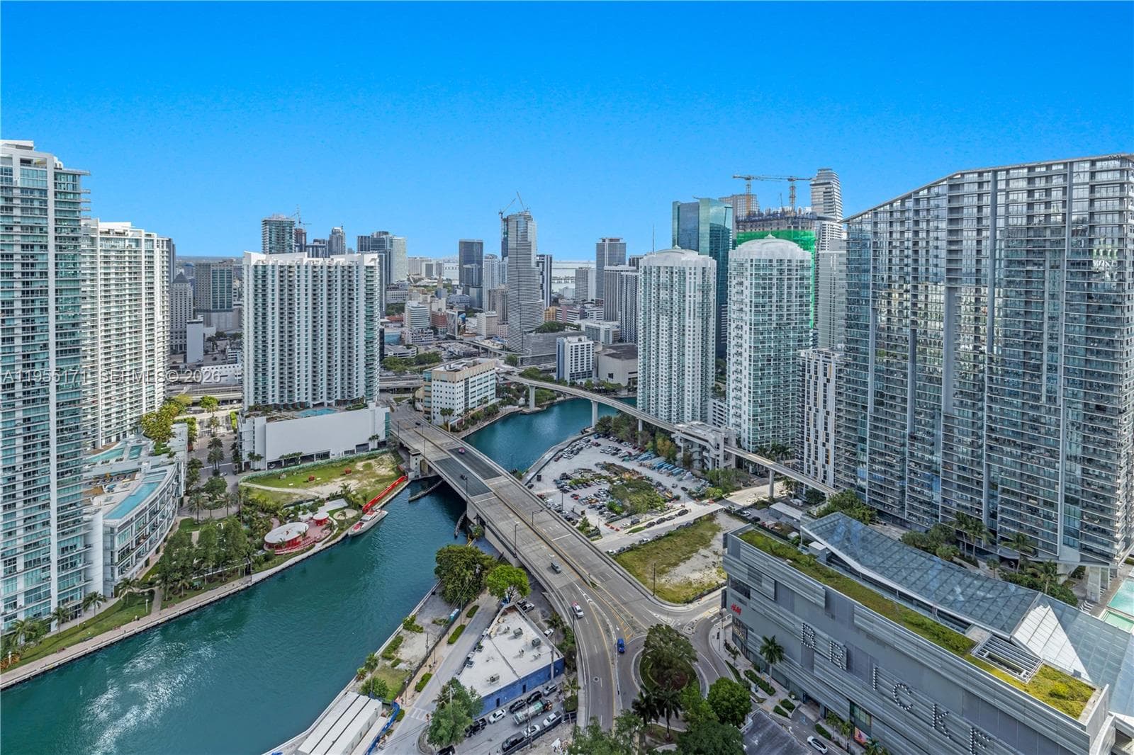 88 SW 7th St # 3711, Miami FL 33130 — 17