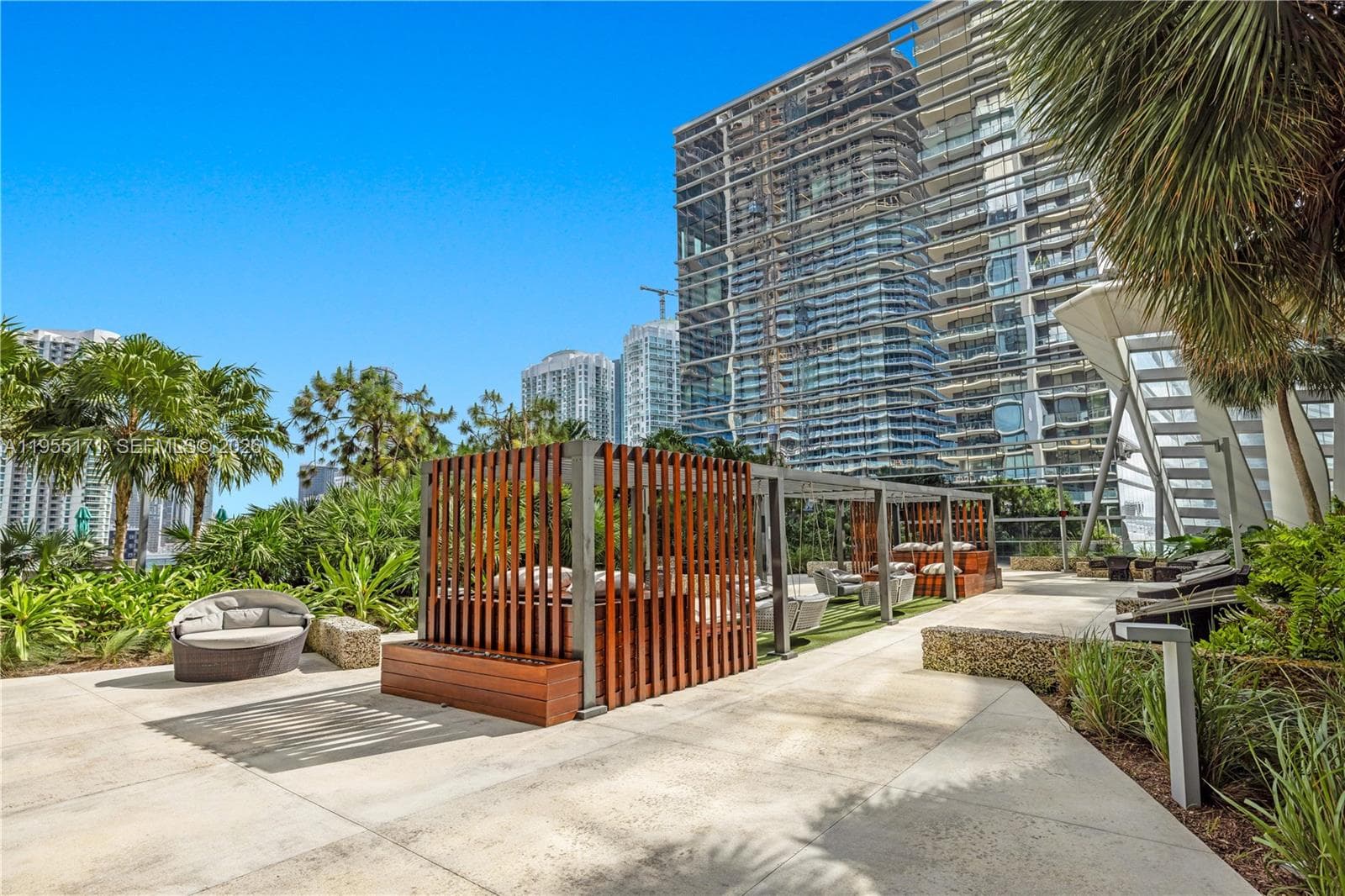 88 SW 7th St # 3711, Miami FL 33130 — 44