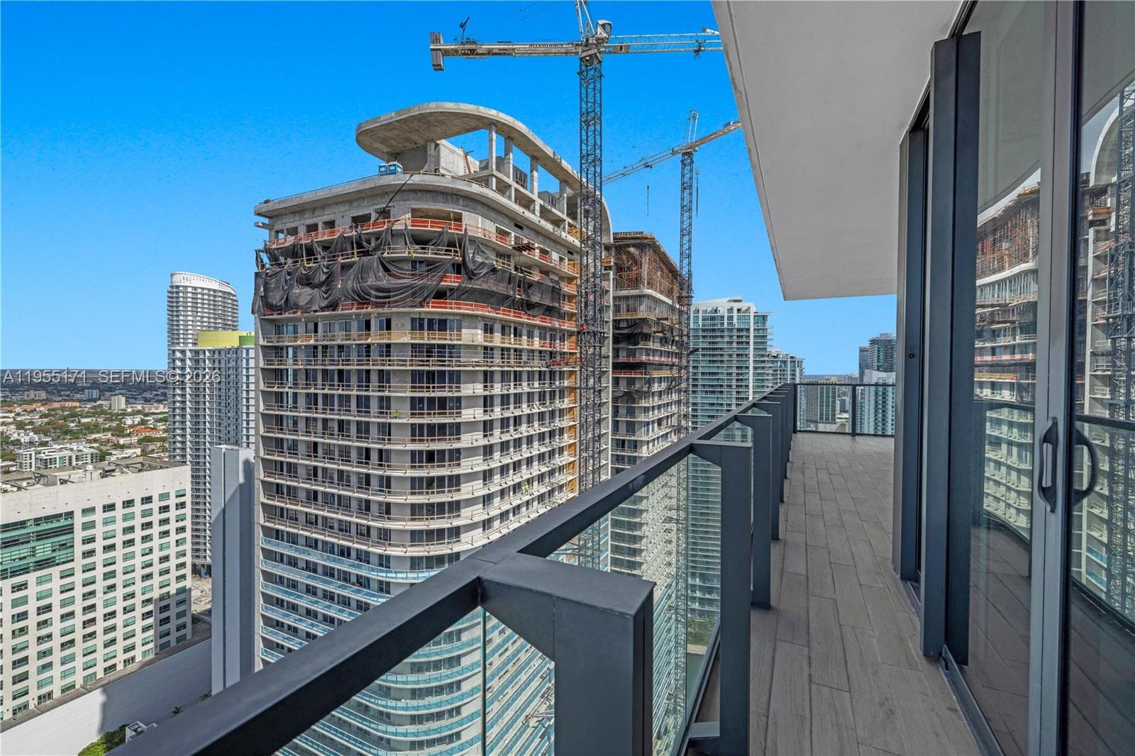 88 SW 7th St # 3711, Miami FL 33130 — 39