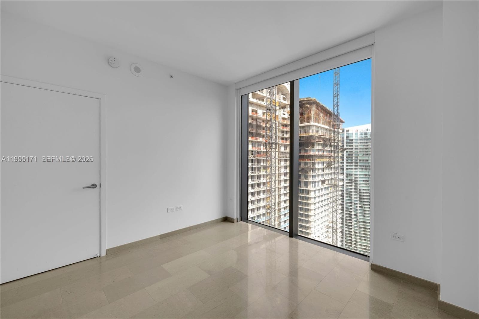 88 SW 7th St # 3711, Miami FL 33130 — 25