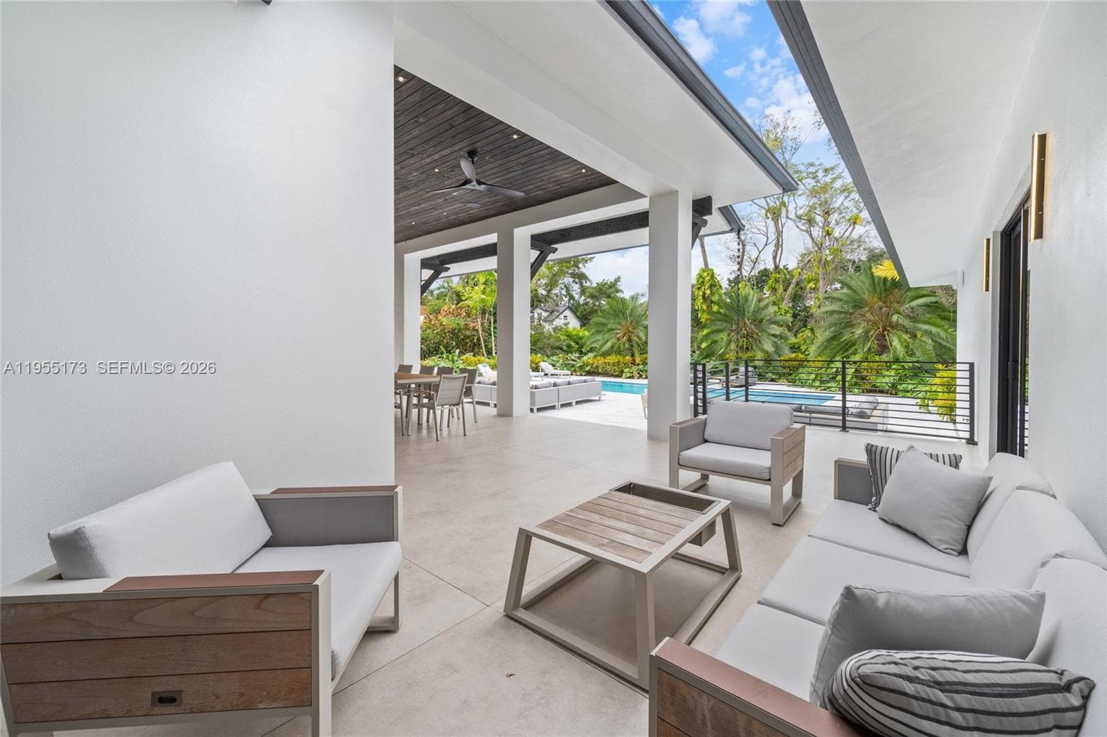 11600 SW 77th Ave, Pinecrest FL 33156 — 38