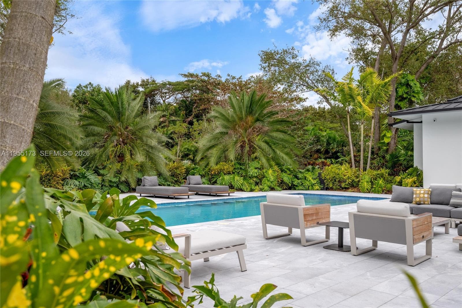 11600 SW 77th Ave, Pinecrest FL 33156 — 41